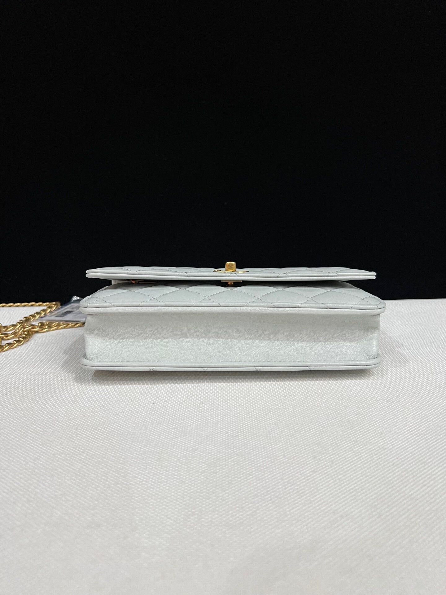 Chanel Pre-loved Bag Very good condition Size ONE SIZE - 5 Thumbnail