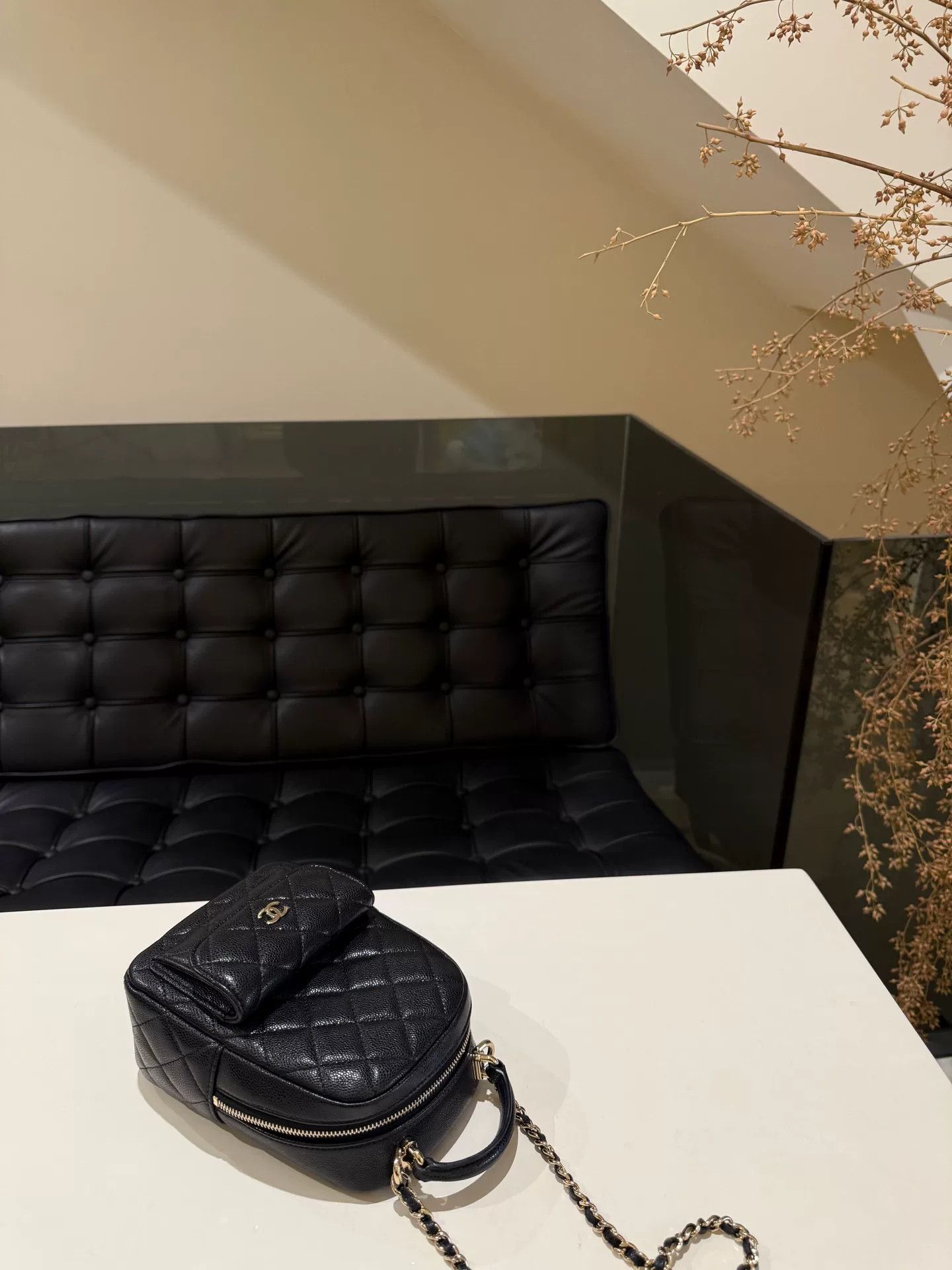 Chanel Pre-loved Bag Very good condition Size ONE SIZE - 4 Thumbnail