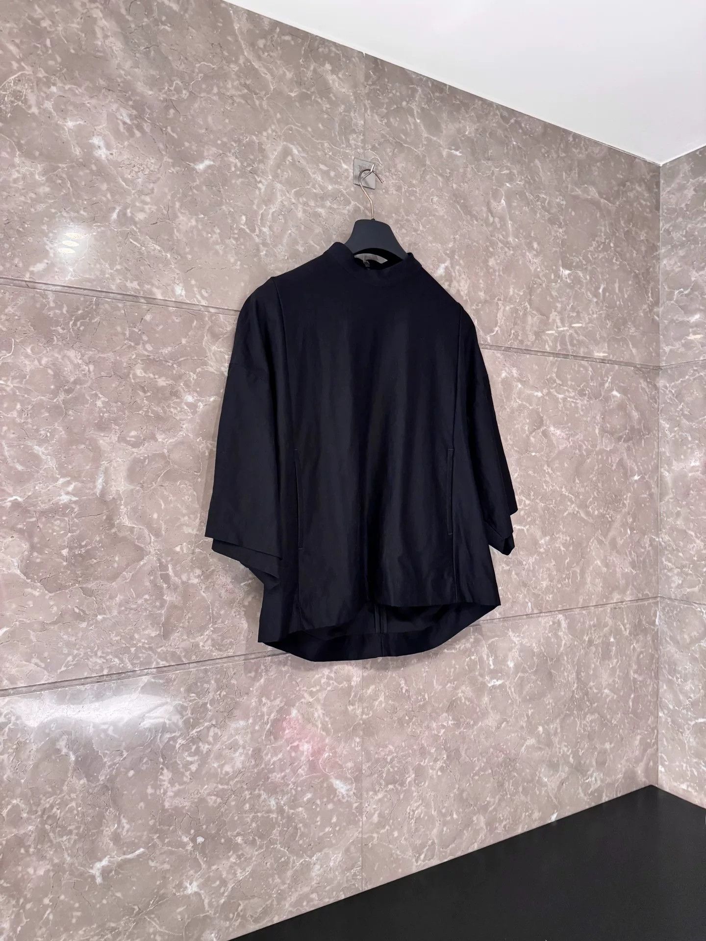 Julius Julius 19SS Designer Black Short Top Size US M / EU 48-50 / 2 - 2 Thumbnail