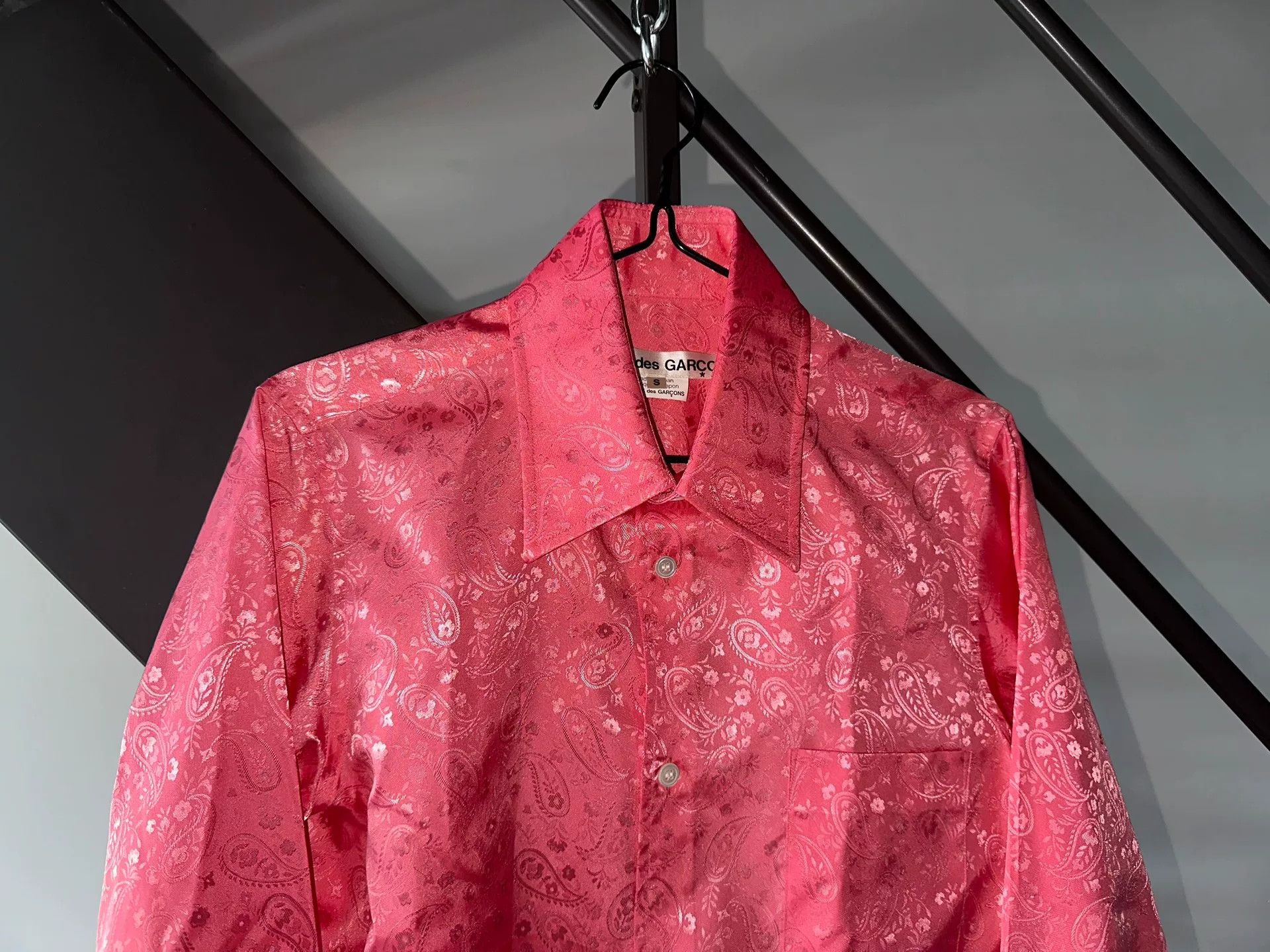 Comme des Garcons Comme Des Garçons Pink Paisley Shirt Size S / US 4 / IT 40 - 3 Thumbnail