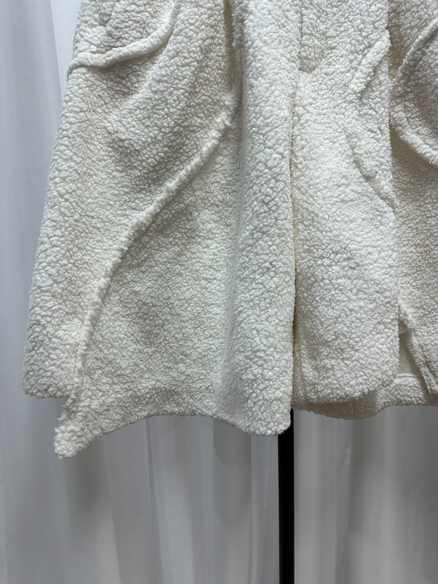 Comme des Garcons Comme des Garcons Plus White Shorts Size US 30 / EU 46 - 4 Thumbnail
