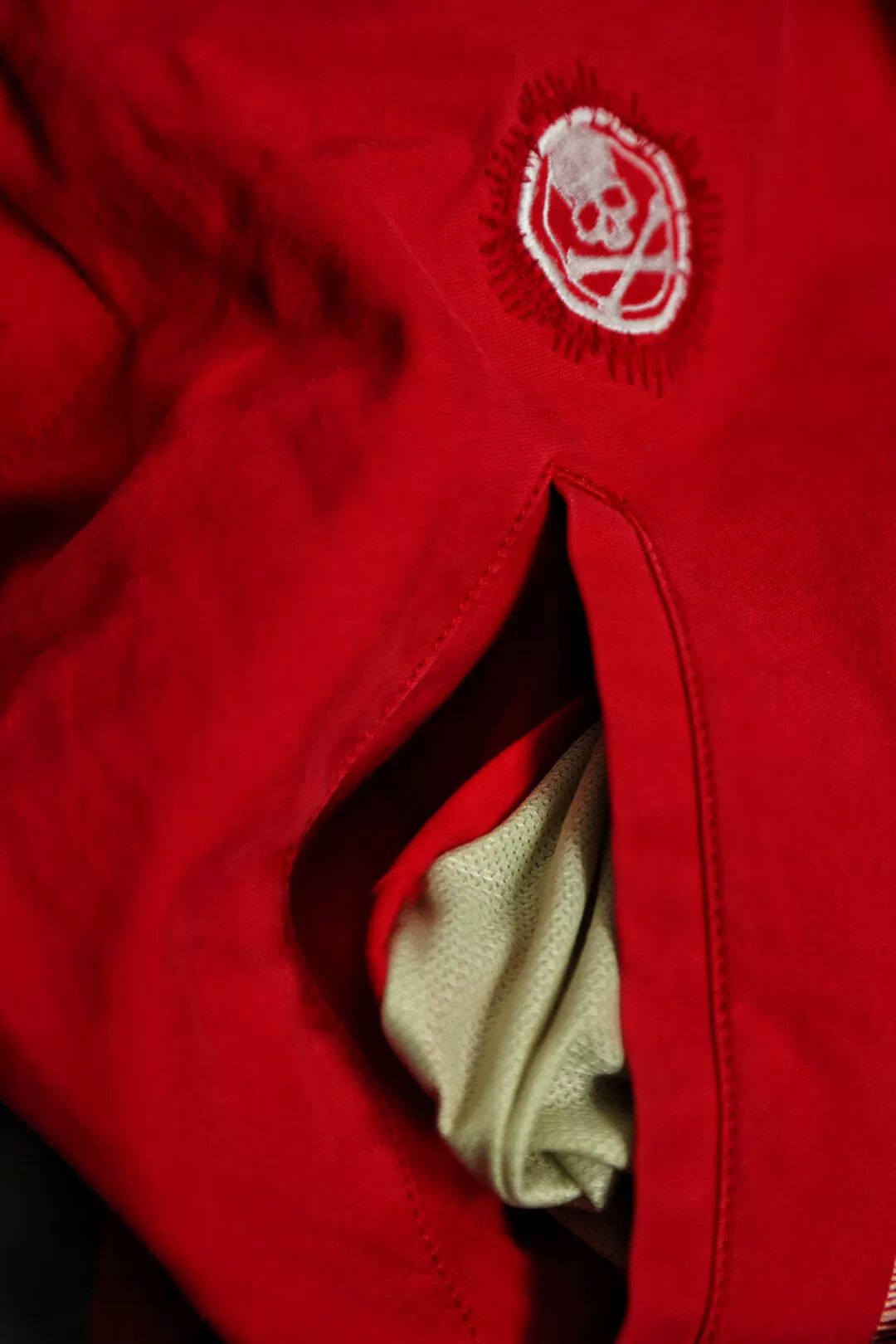 Mastermind Japan mastermind Japan MMJ Red Graffiti Embroidery Jacket Size US M / EU 48-50 / 2 - 6 Thumbnail