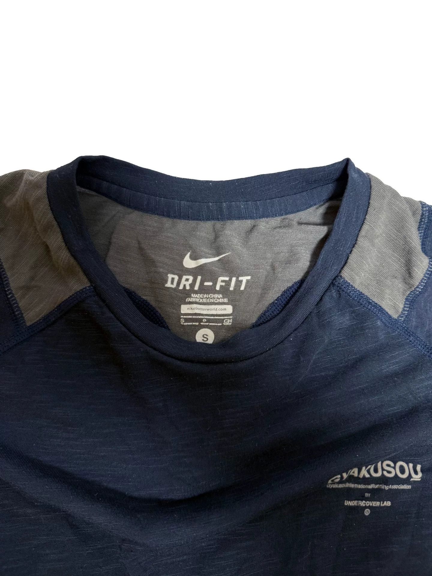 Undercover Nike Gyakusou Running Short-Sleeve T-Shirt Size US S / EU 44-46 / 1 - 7 Thumbnail