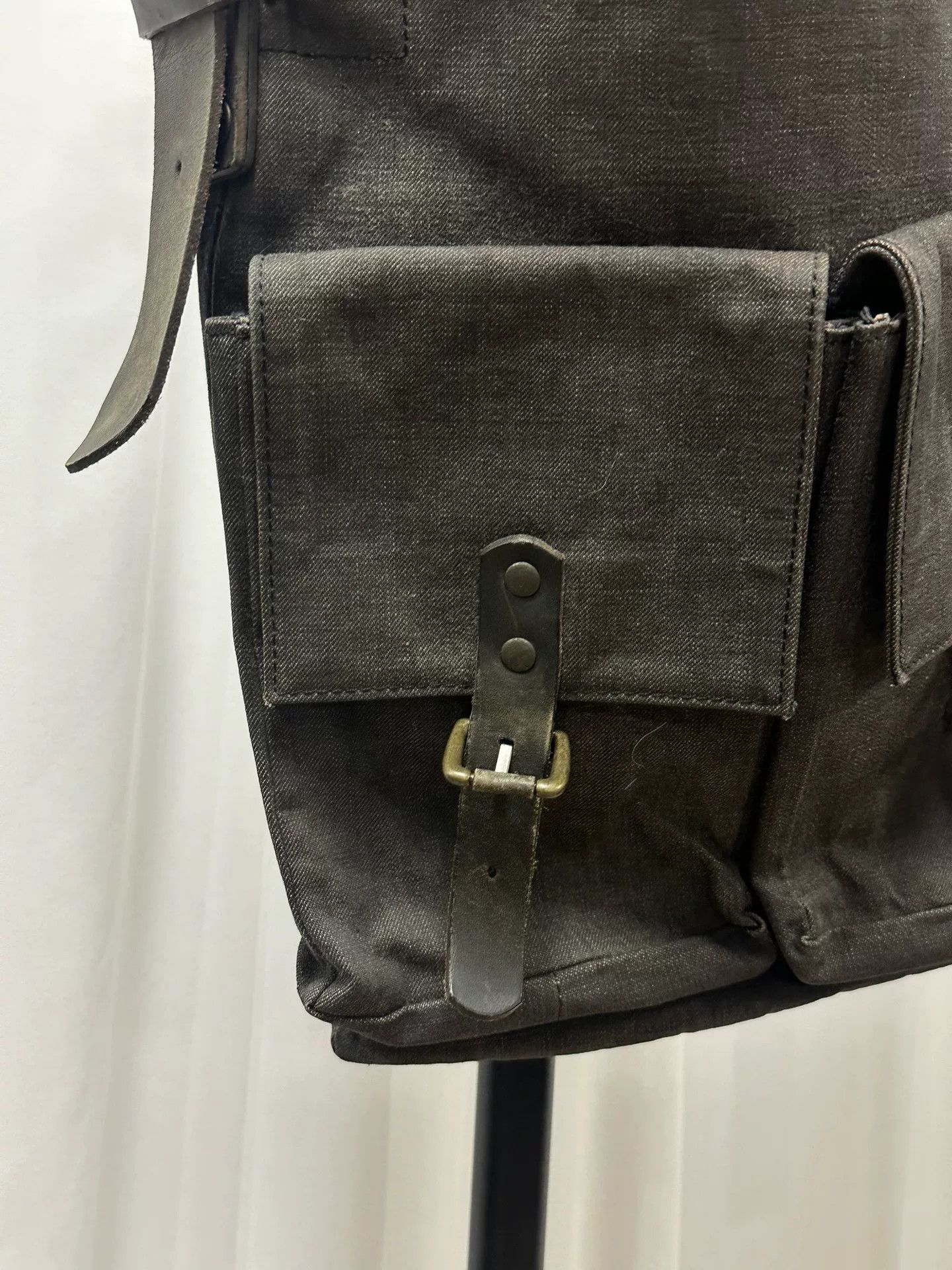 Dries Van Noten Dries Van Noten Messenger Bag in Dark Gray Size ONE SIZE - 2 Thumbnail