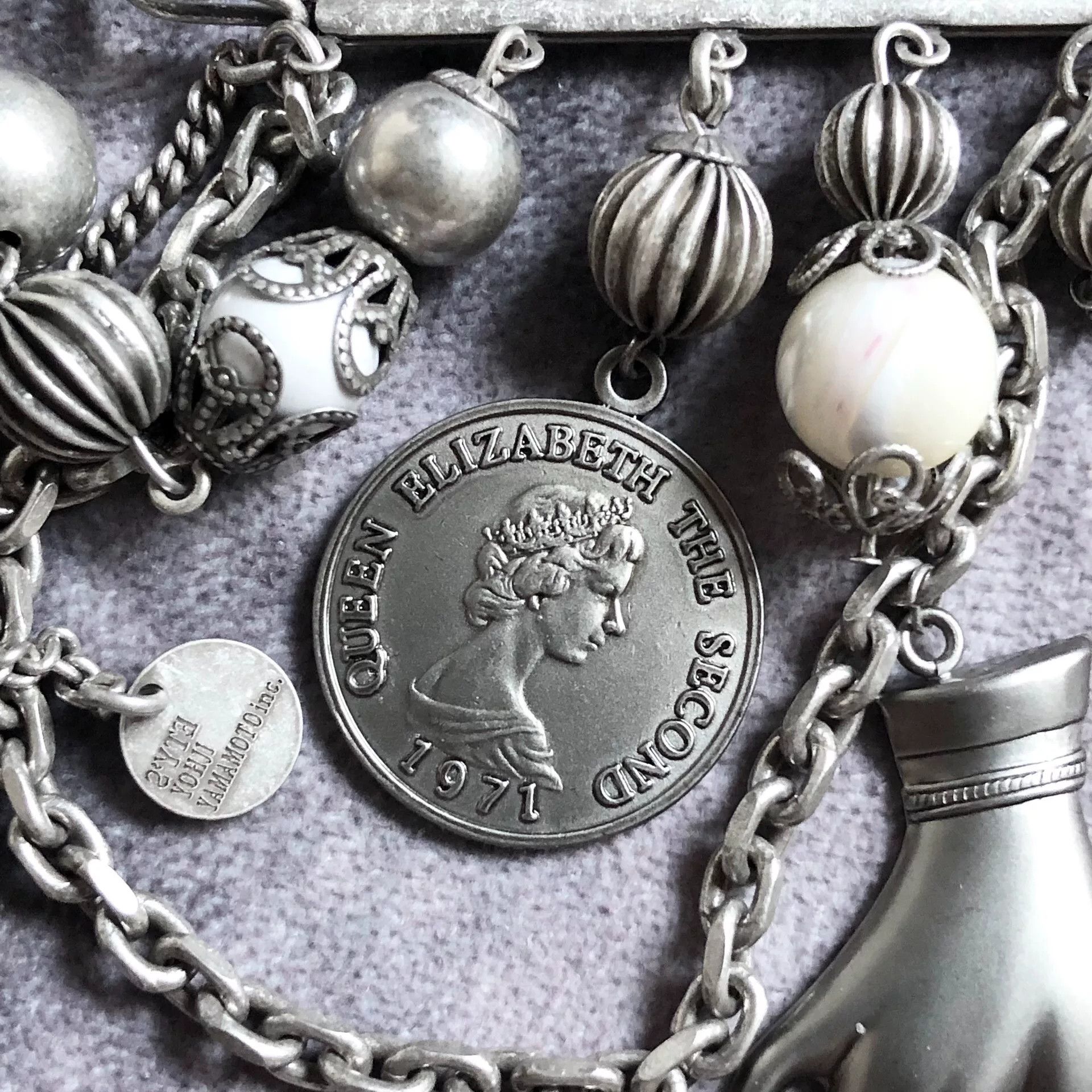 Yohji Yamamoto Yohji Yamamoto SYTE Coin Bead Chain Brooch Size ONE SIZE - 6 Thumbnail