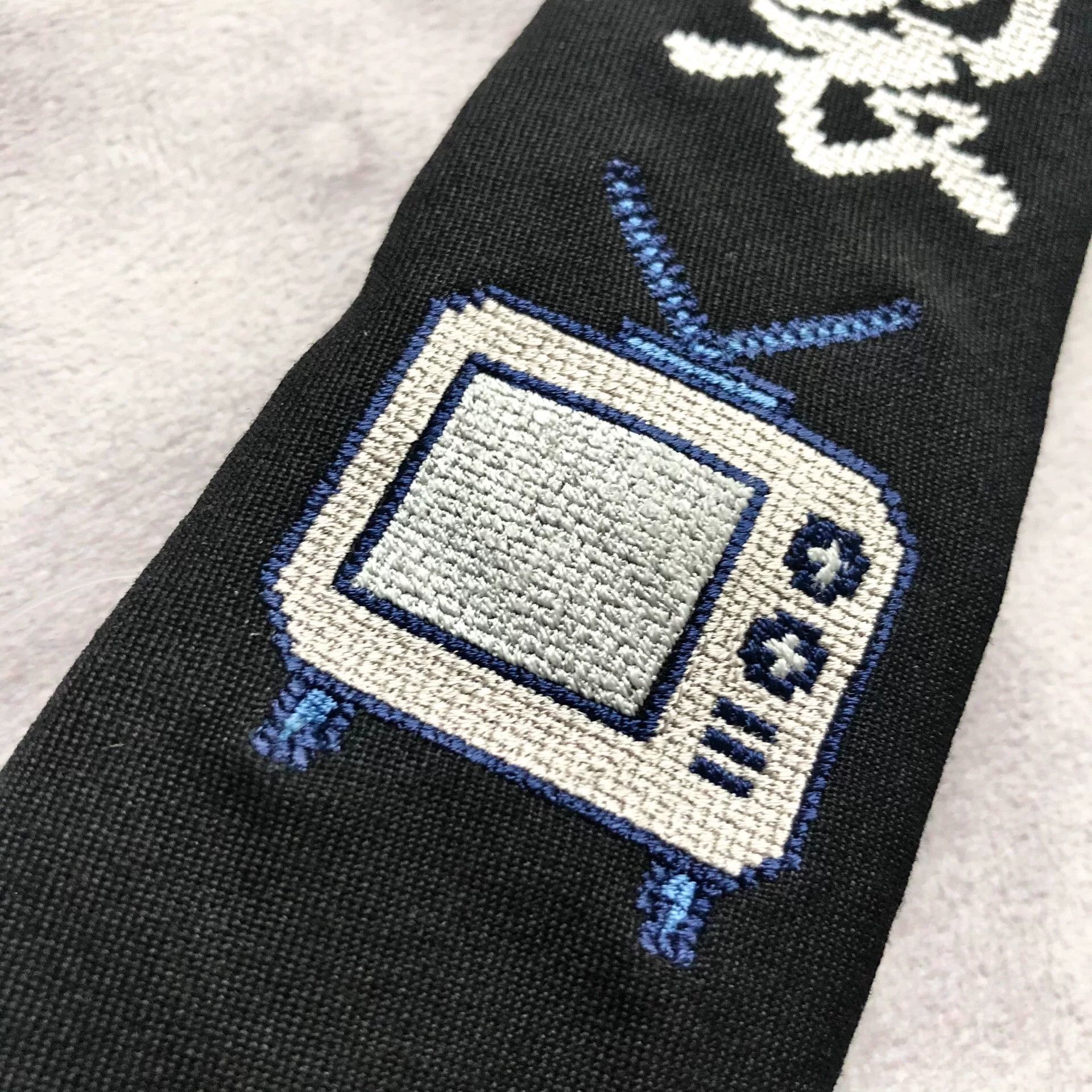 Yohji Yamamoto Yohji Yamamoto Pour Homme Embroidered Tie Size ONE SIZE - 4 Thumbnail