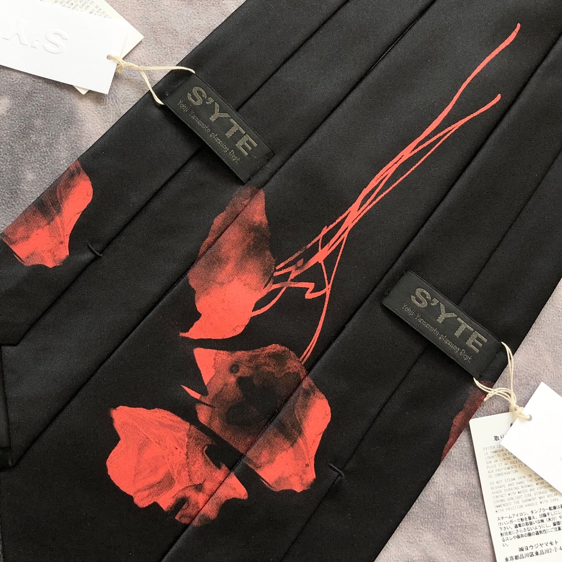 Yohji Yamamoto Yohji Yamamoto SYTE Red Poppy Silk Tie Size ONE SIZE - 5 Thumbnail