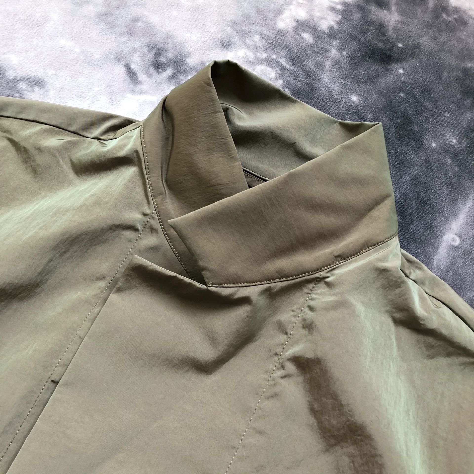 Maison Margiela Maison Margiela Pearlescent Double-Breasted Suit Size US M / EU 48-50 / 2 - 5 Thumbnail