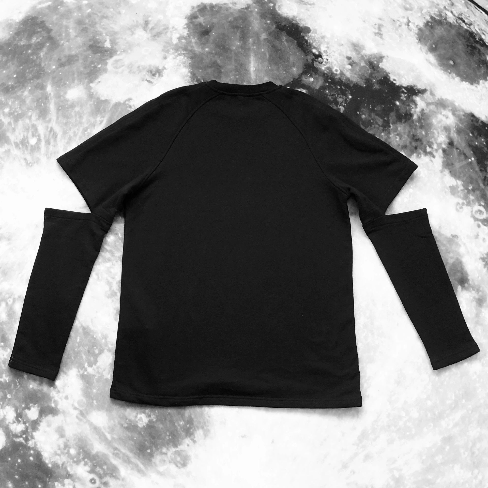 Tom Rebl TOM REBL Men's Deconstructed Cut-Sleeve Sweatshirt Size US XL / EU 56 / 4 - 6 Thumbnail