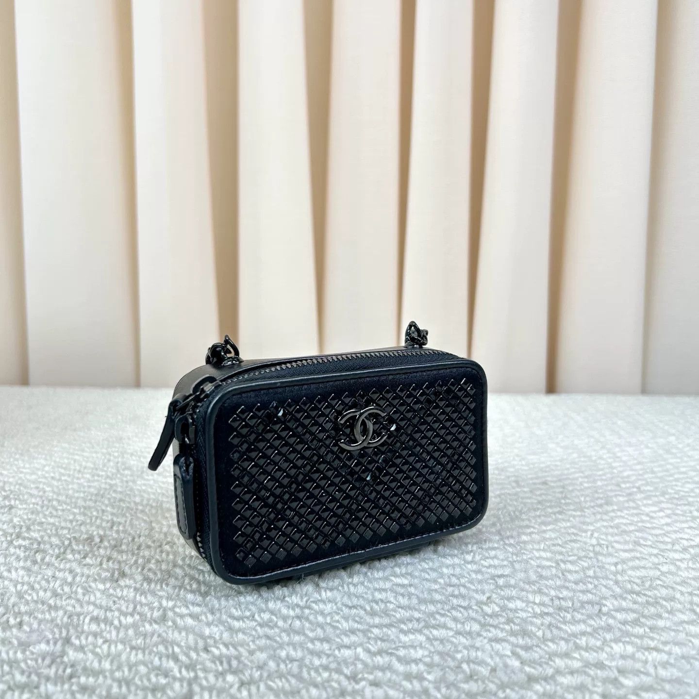 Chanel Pre-loved Bag Very good condition Size ONE SIZE - 4 Thumbnail