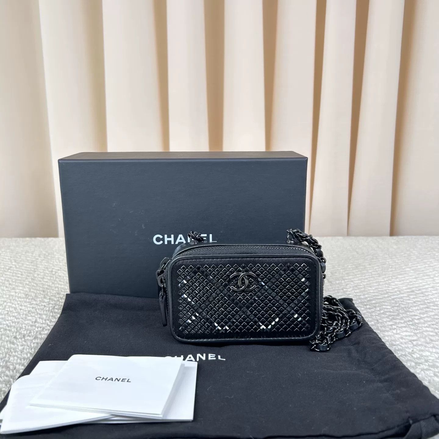 Chanel Pre-loved Bag Very good condition Size ONE SIZE - 3 Thumbnail