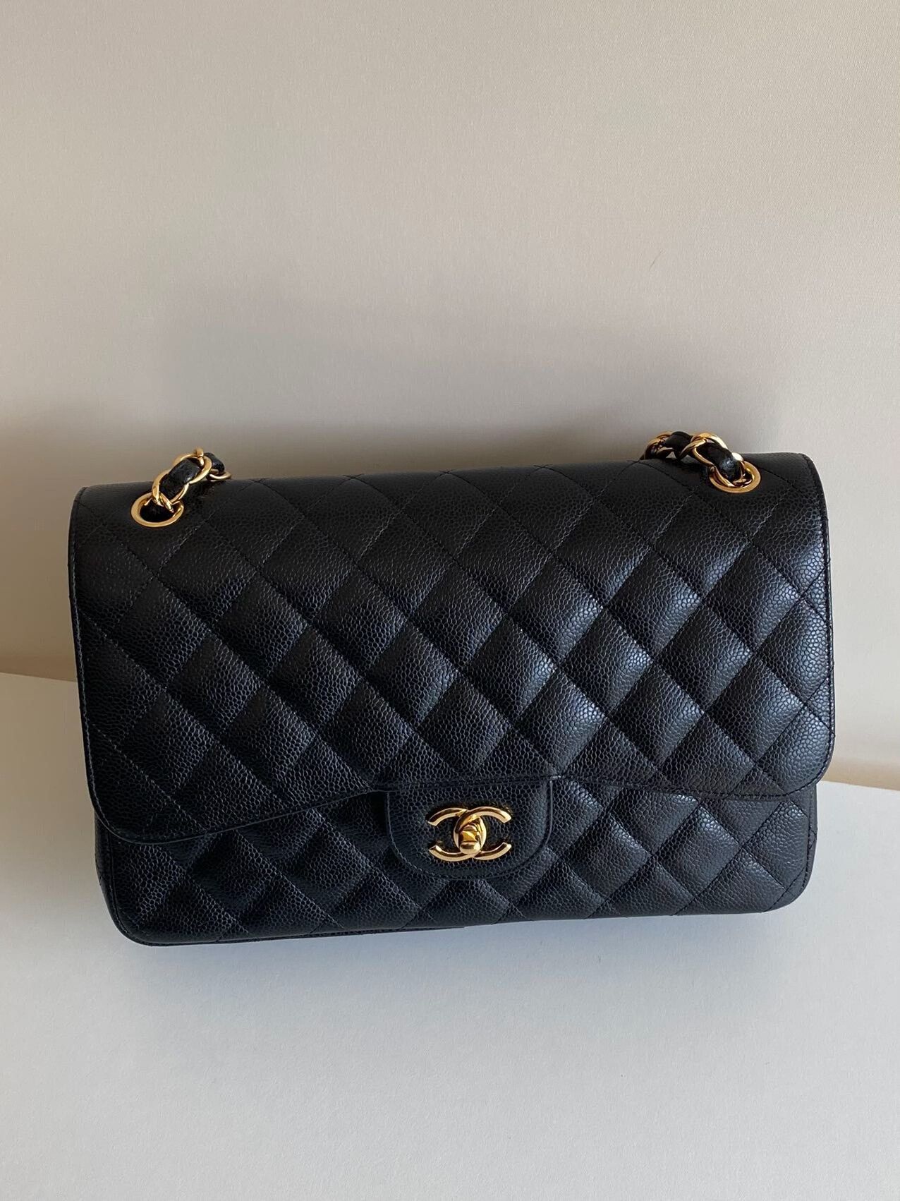 Chanel Pre-loved Bag Very good condition Size ONE SIZE - 2 Thumbnail