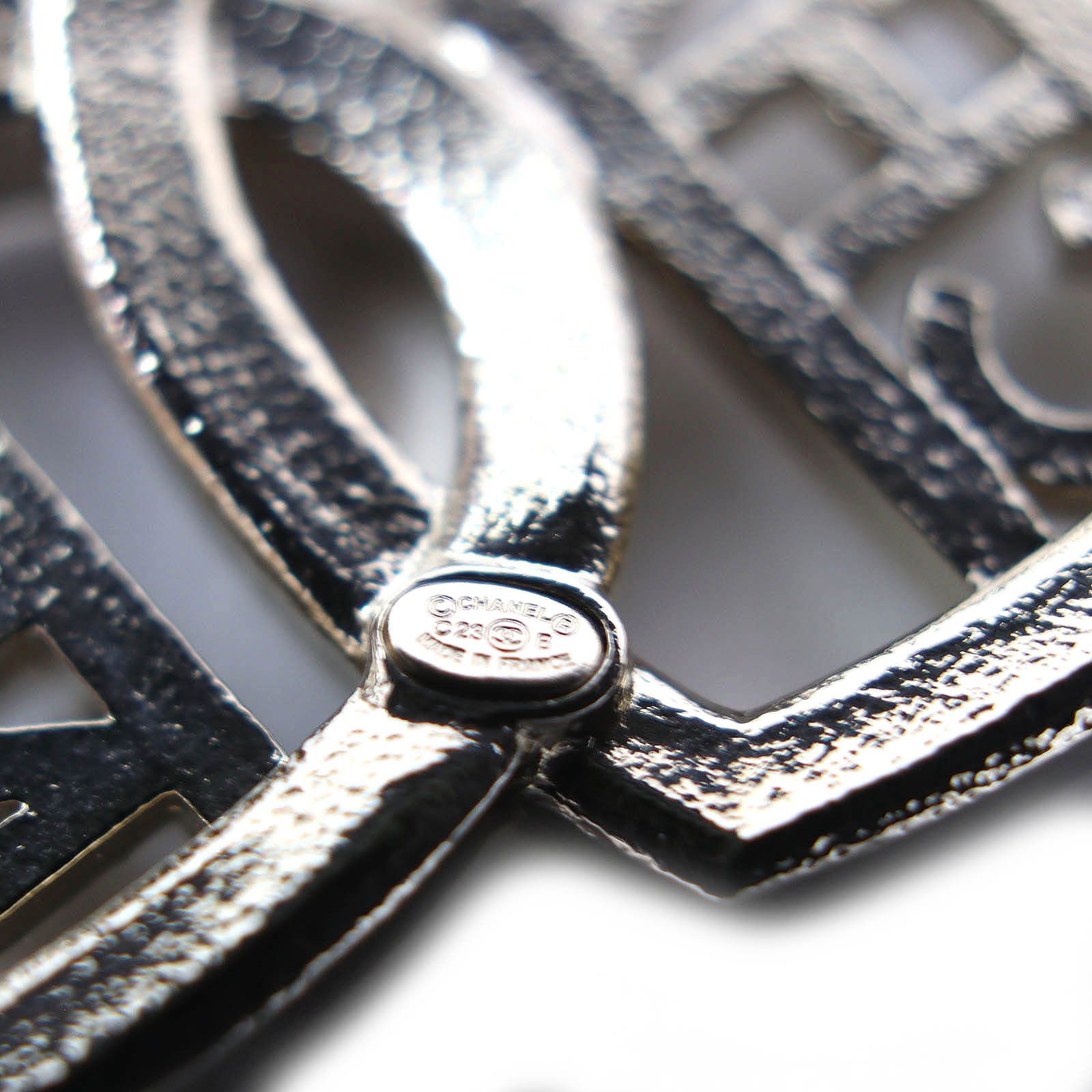 Chanel Chanel Chanel COCO Mark Double Heart Strass Brooch Metal Brooch DUTY FREE for USA Size ONE SIZE - 9 Thumbnail