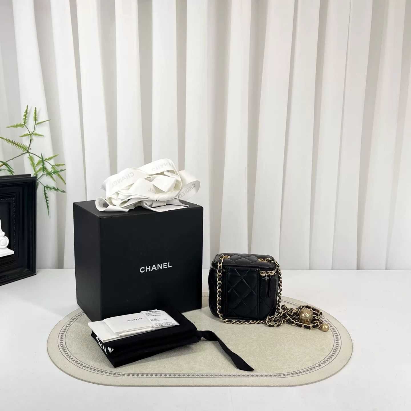 Chanel Pre-loved Bag Very good condition Size ONE SIZE - 2 Thumbnail