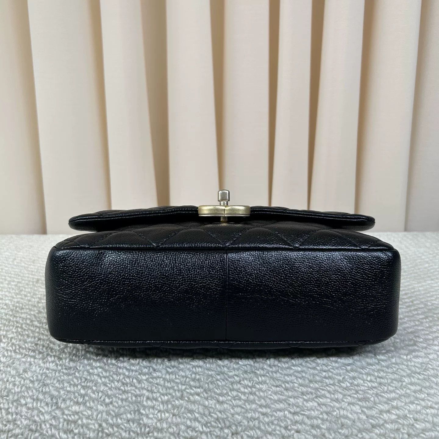 Chanel Pre-loved Bag Very good condition Size ONE SIZE - 3 Thumbnail
