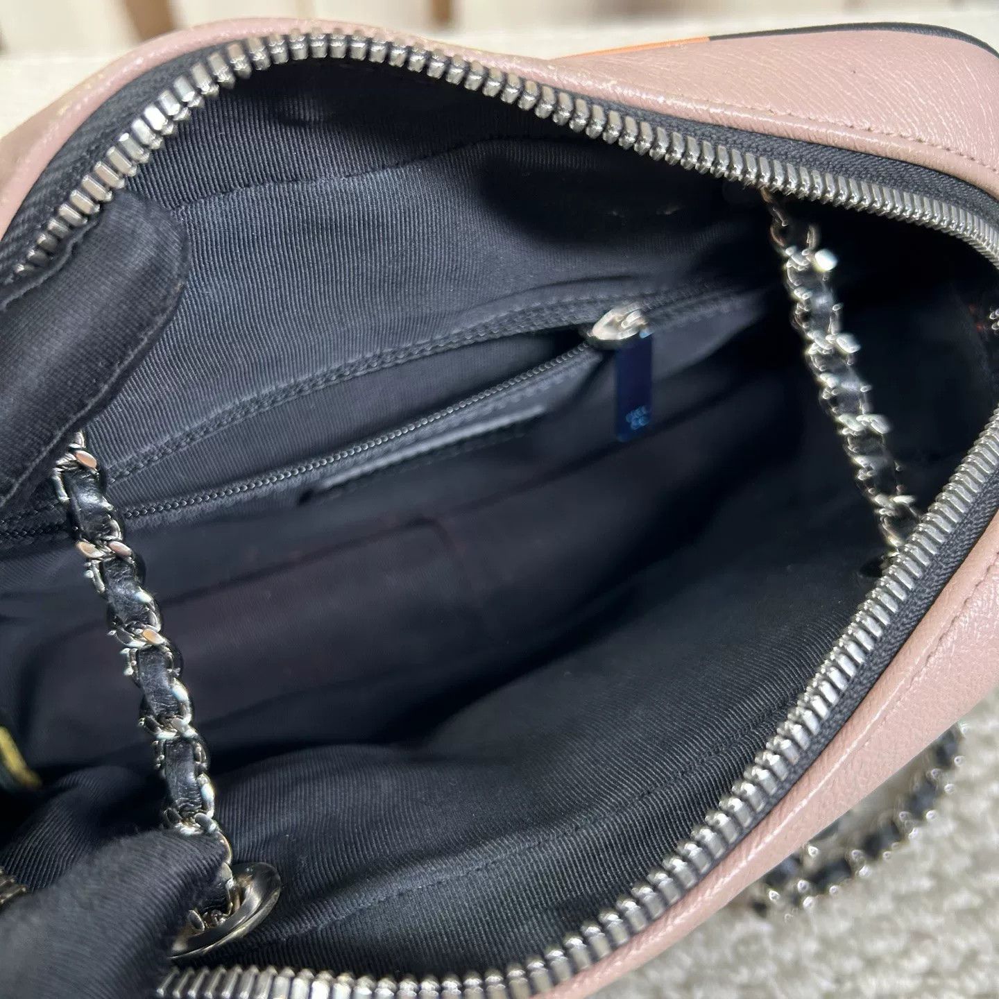 Chanel Pre-loved Bag Very good condition Size ONE SIZE - 3 Thumbnail