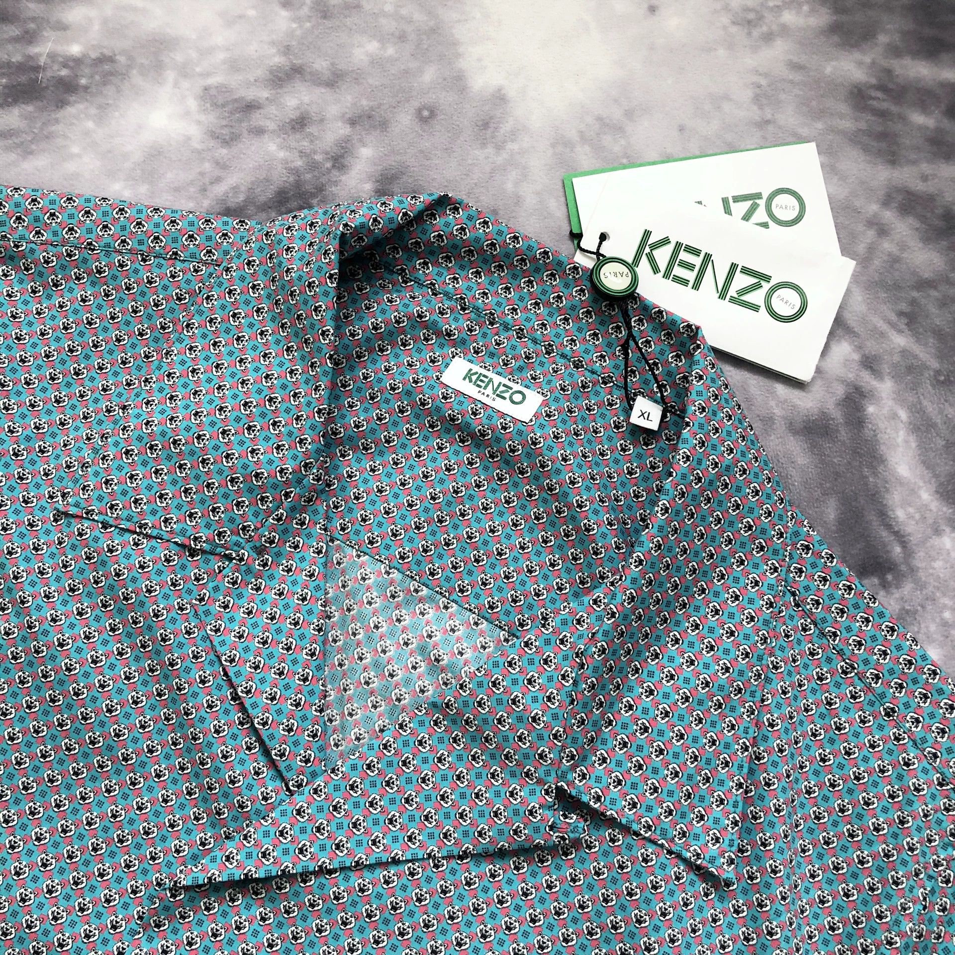 Kenzo KENZO Tiger Monogram Men's Short-Sleeve Bowling Shirt Size US XL / EU 56 / 4 - 5 Thumbnail