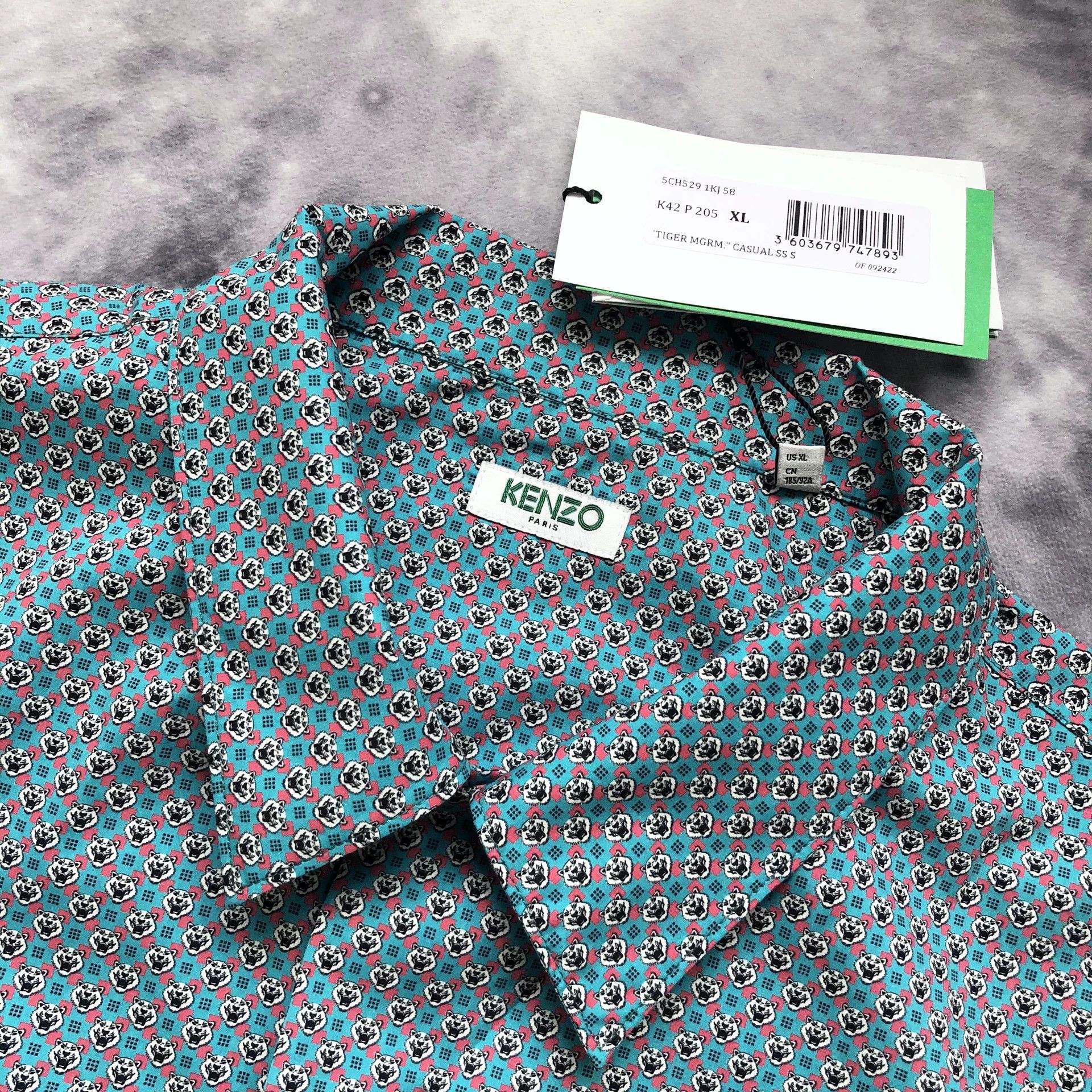 Kenzo KENZO Tiger Monogram Men's Short-Sleeve Bowling Shirt Size US XL / EU 56 / 4 - 6 Thumbnail
