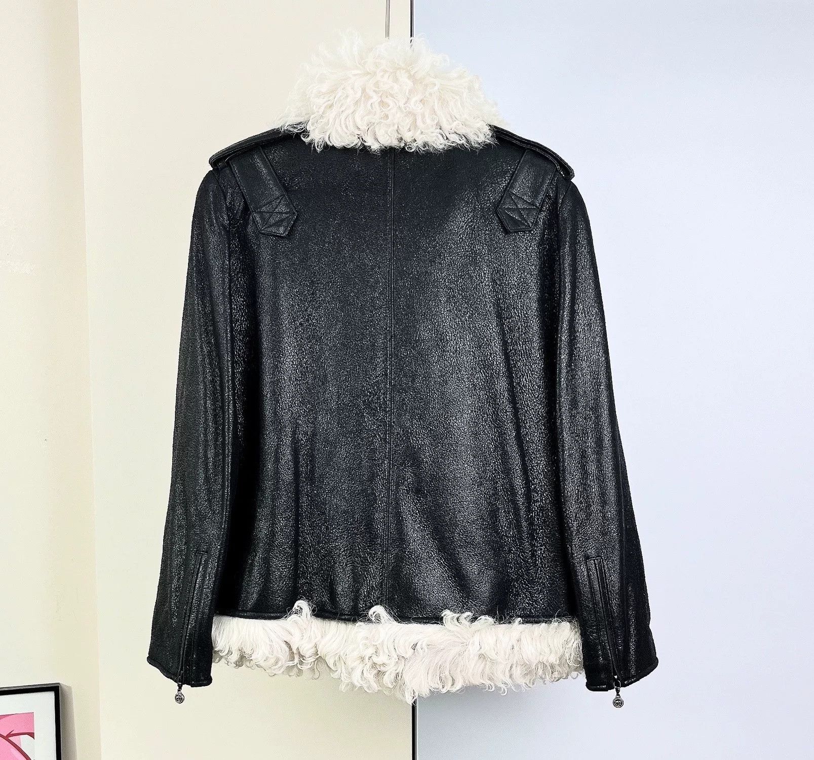 Chanel Chanel 12A Sheepskin Jacket Size M / US 6-8 / IT 42-44 - 2 Thumbnail