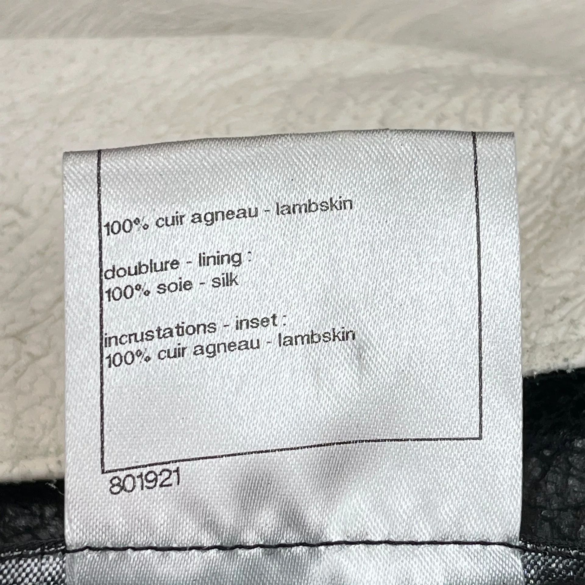 Chanel Chanel 12A Sheepskin Jacket Size M / US 6-8 / IT 42-44 - 4 Thumbnail