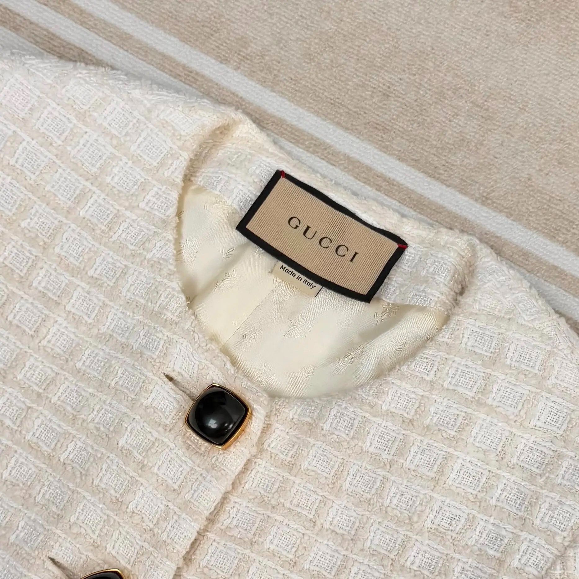 Gucci Gucci Beige Tweed Chanel-style Jacket Size XS / US 0-2 / IT 36-38 - 5 Thumbnail