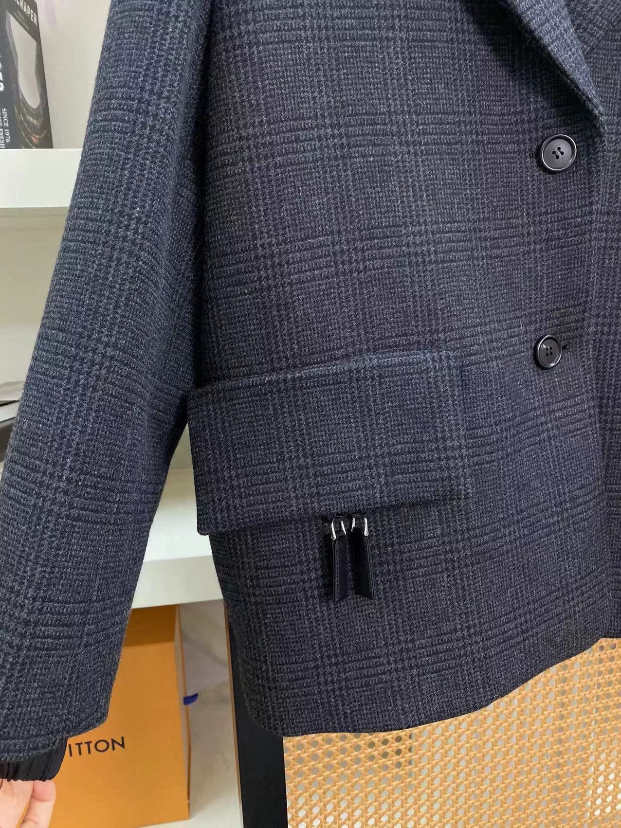 Prada Prada Gray Plaid Wool Blazer Size S / US 4 / IT 40 - 6 Thumbnail