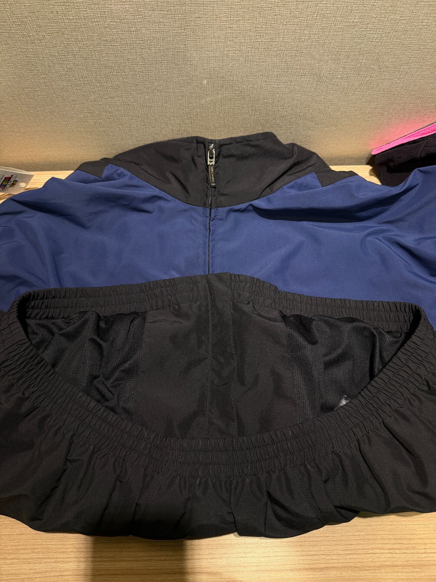 Balenciaga Balenciaga SS24 3B Off Shoulder Tracksuit Jacket Size XS / US 0-2 / IT 36-38 - 4 Thumbnail