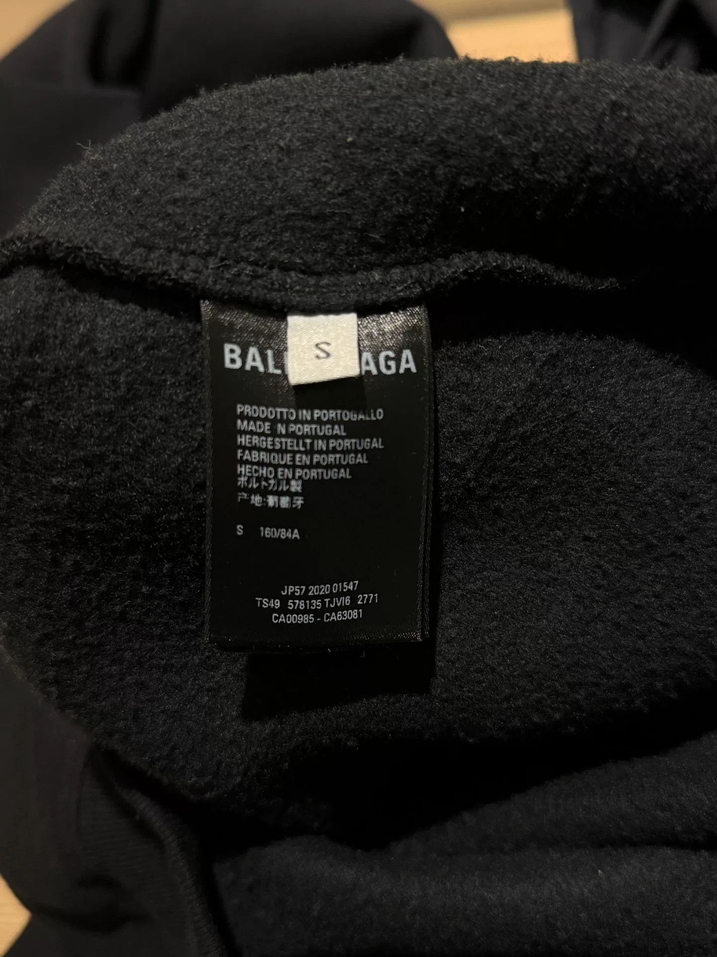 Balenciaga Balenciaga Multi-Language Colorful Letter Hoodie Size US S / EU 44-46 / 1 - 5 Thumbnail