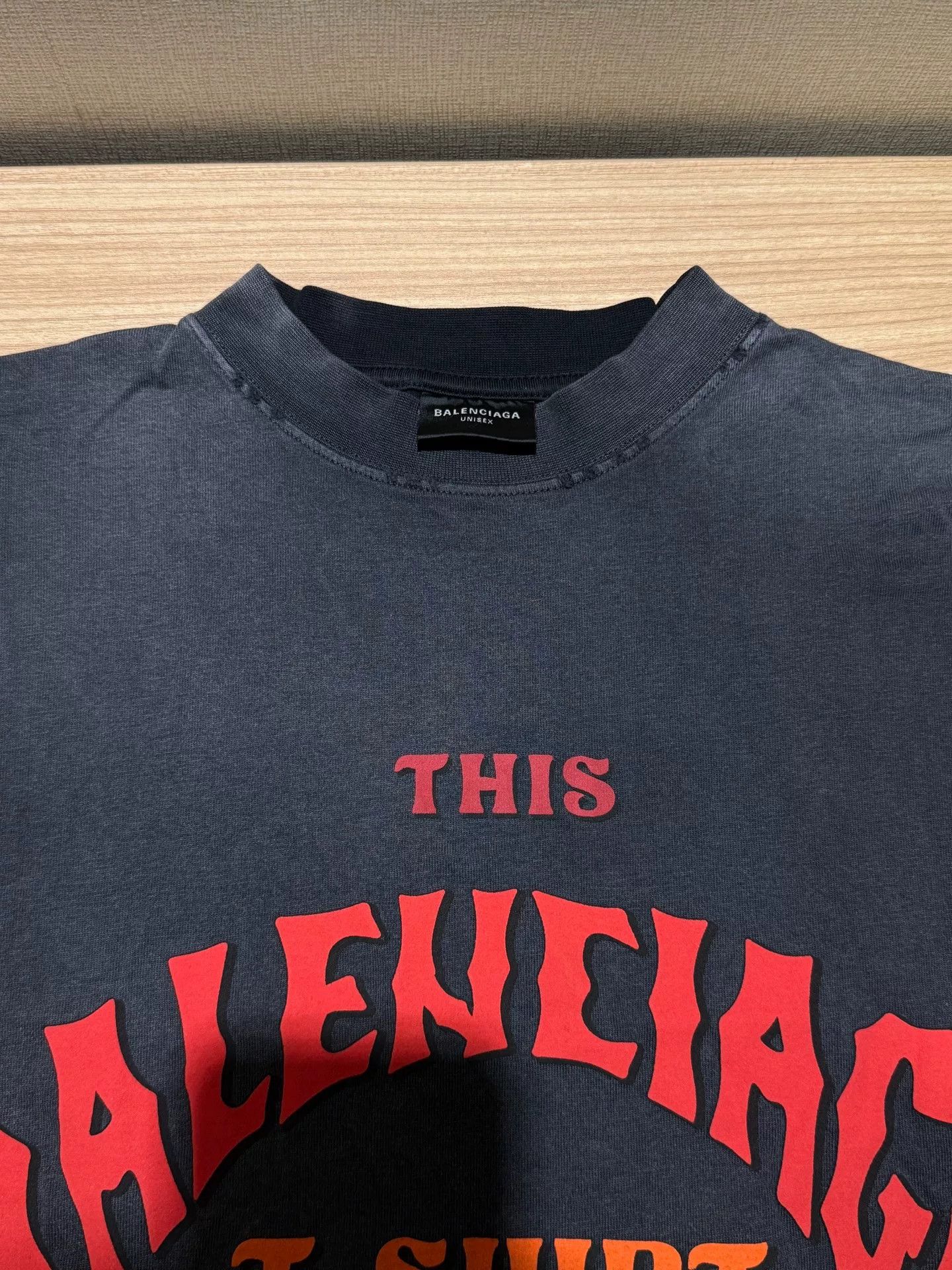 Balenciaga Balenciaga SS24 Vintage VOILA Foam Print T-shirt Size US S / EU 44-46 / 1 - 6 Thumbnail