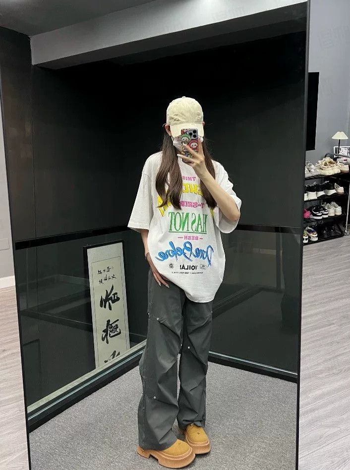 Balenciaga Balenciaga SS24 VOILA Foam Print T-Shirt Size US S / EU 44-46 / 1 - 4 Thumbnail