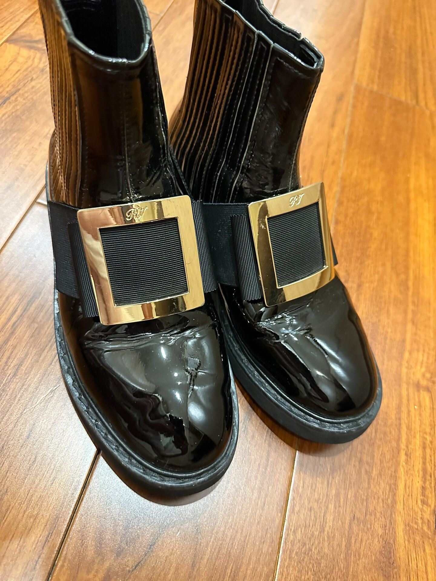Roger Vivier Roger Vivier RV Buckle Ankle Boots Size US 6 / IT 36 - 2 Thumbnail