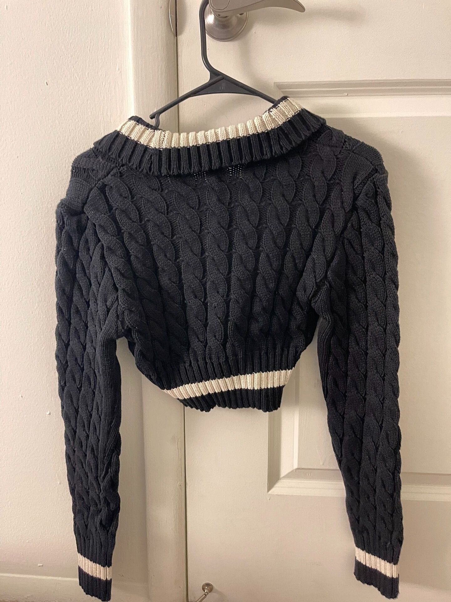 Dion Lee Dion Lee Short V-Neck Sweater Size S / US 4 / IT 40 - 2 Thumbnail