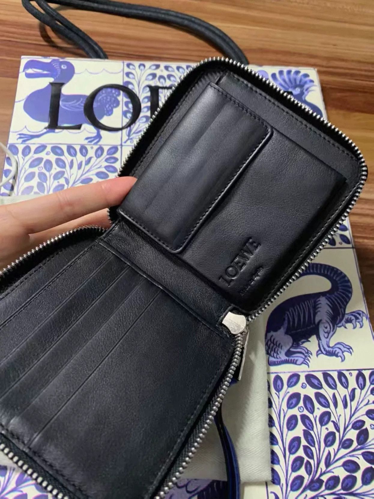 Loewe LOEWE Leather Zipper Wallet with Dodo Bird Size ONE SIZE - 3 Thumbnail