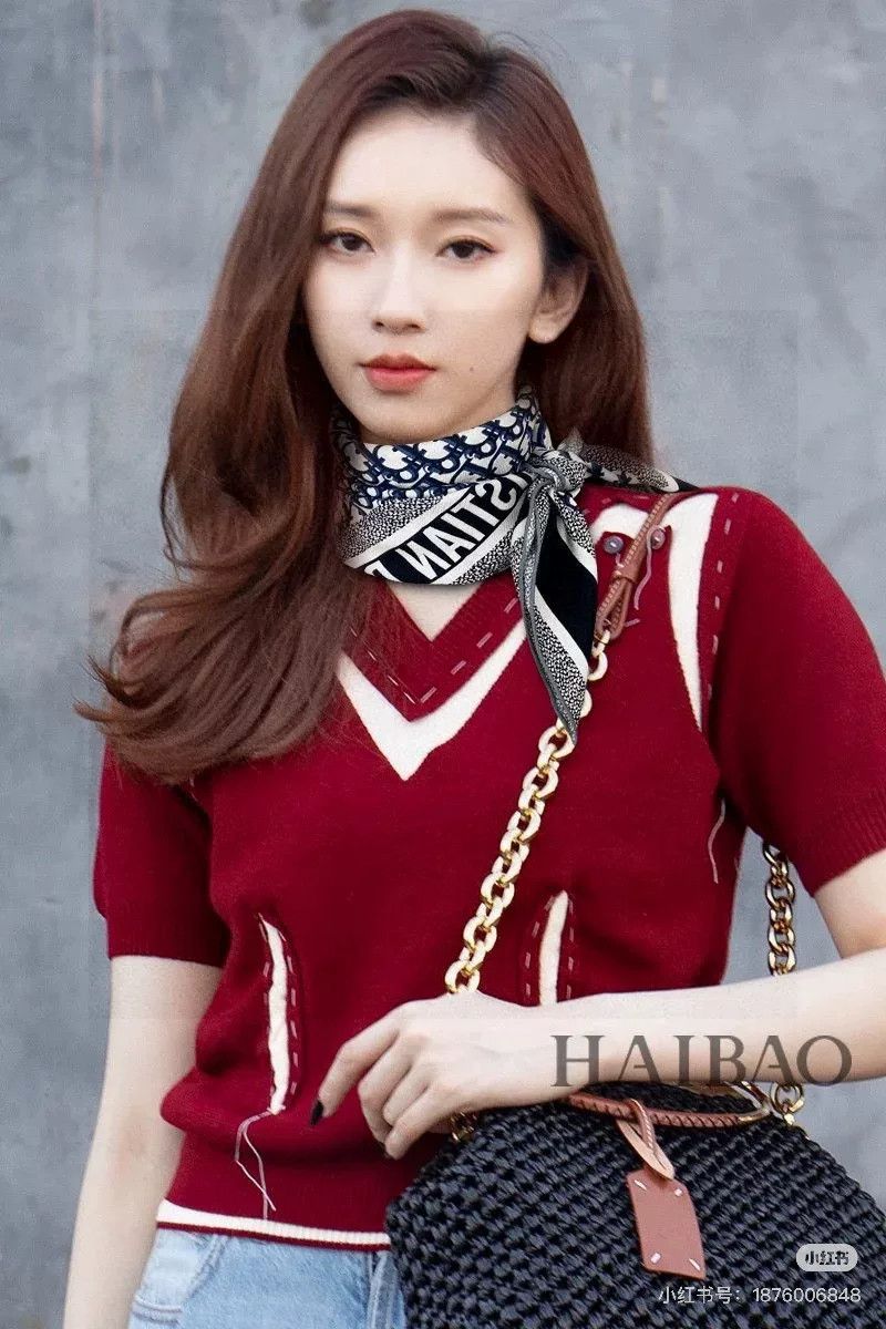 Maison Margiela Maison Margiela Knit Top with Unique Design Size US XS / EU 42 / 0 - 9 Thumbnail