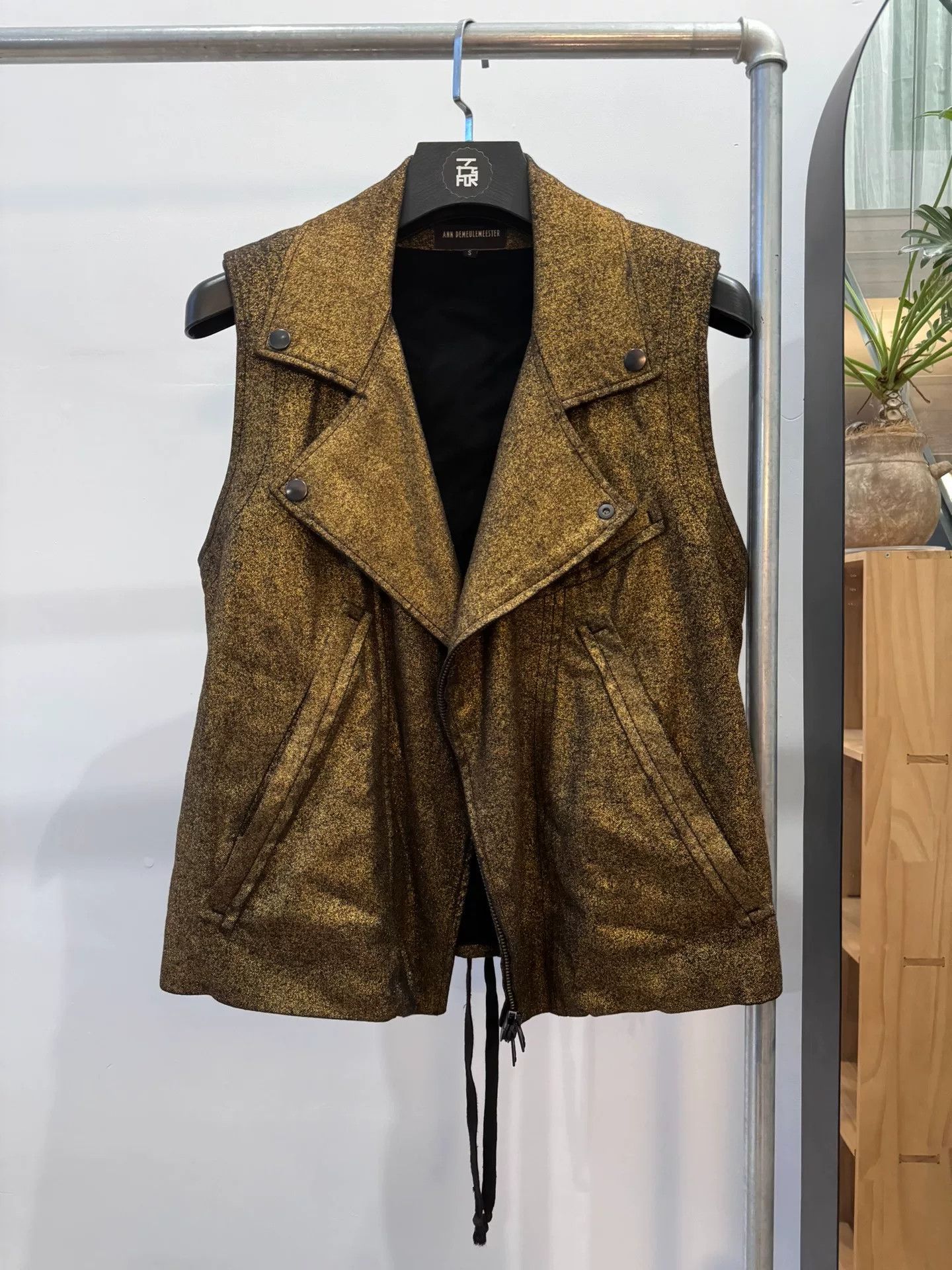 Ann Demeulemeester Ann Demeulemeester Black Gold Vest Size US S / EU 44-46 / 1 - 2 Thumbnail