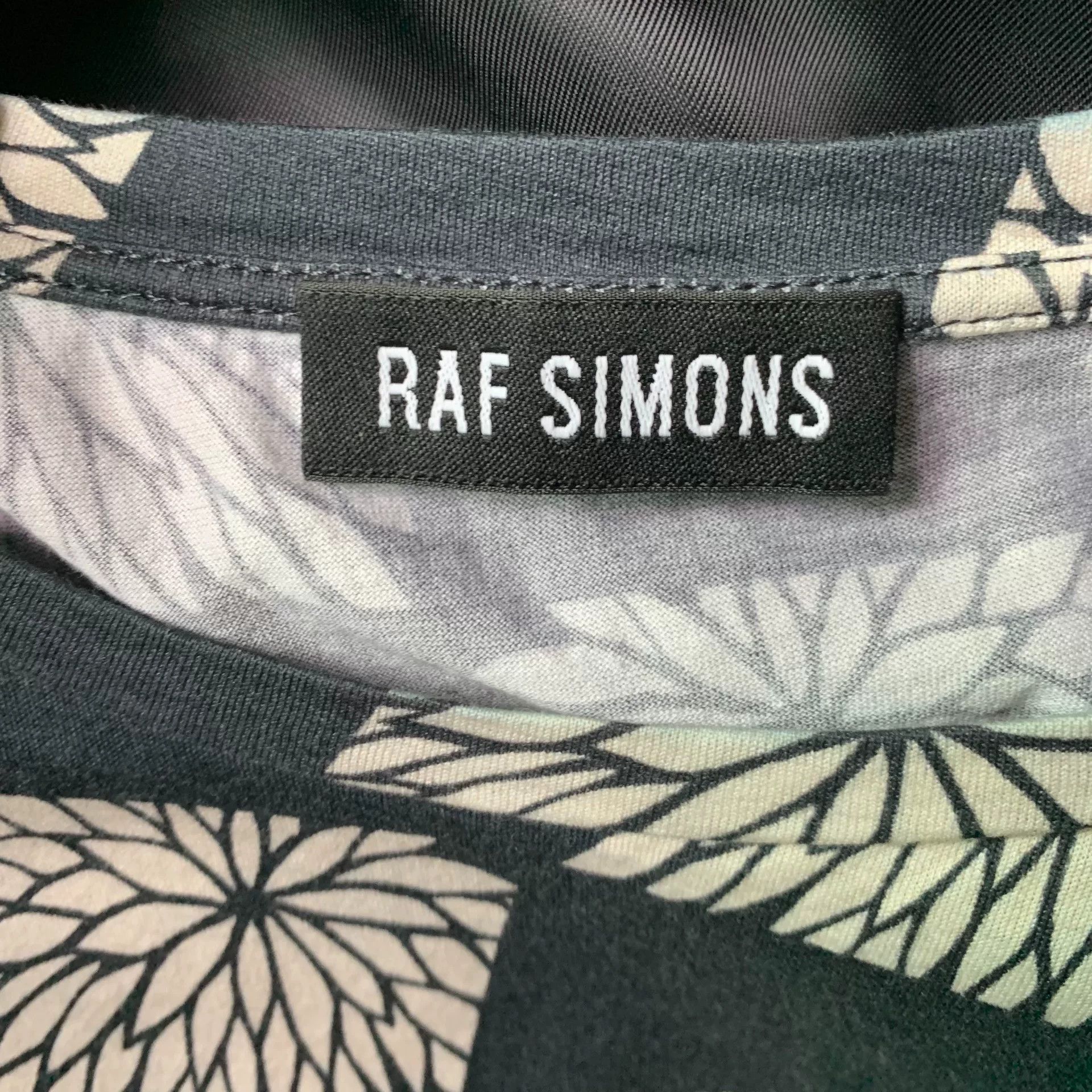 Raf Simons RAF SIMONS SS15 Floral Short Sleeve Shirt Size US M / EU 48-50 / 2 - 3 Thumbnail