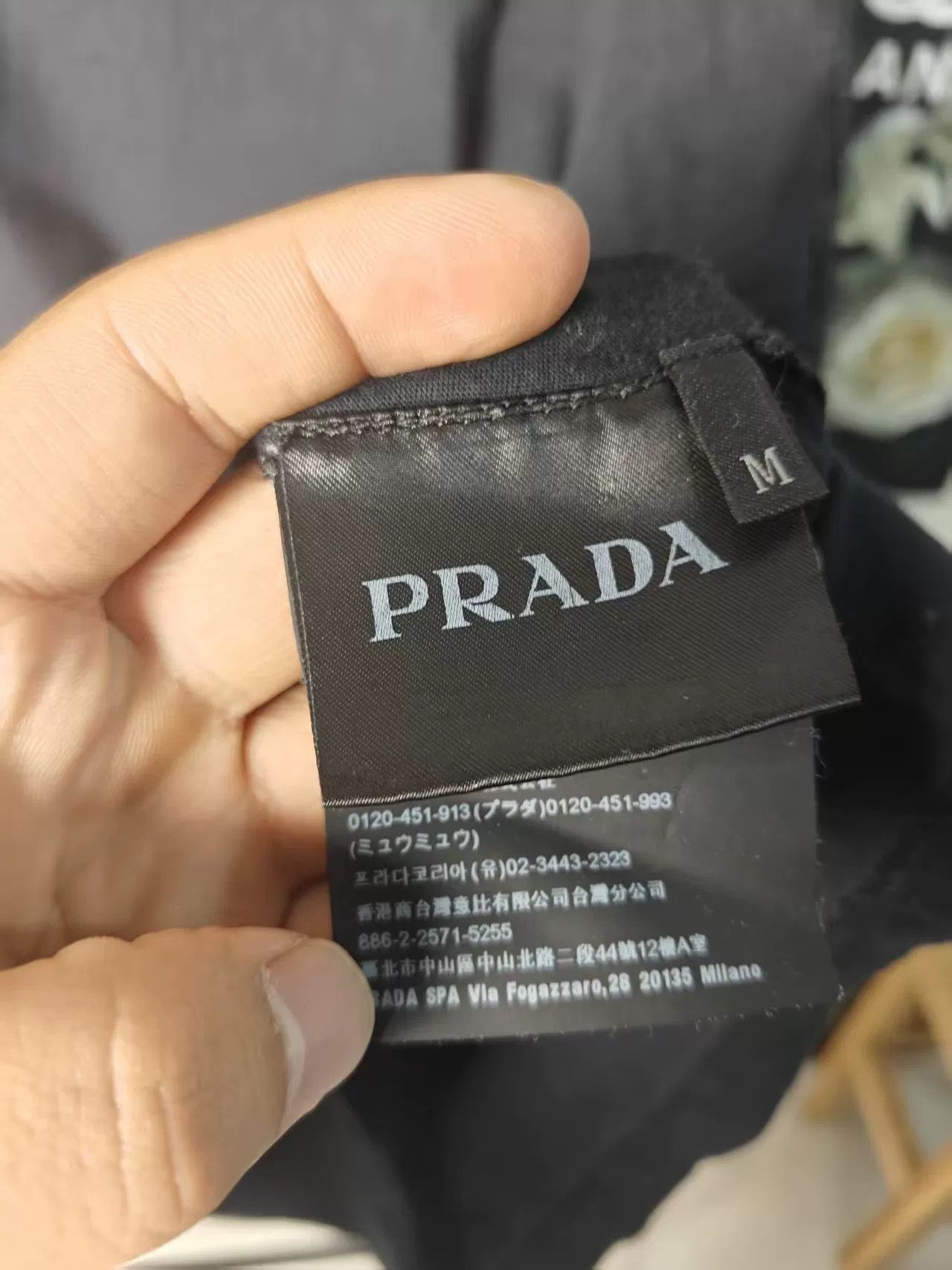 Prada Authentic Prada Triangle Logo Short Sleeve Tee Size US M / EU 48-50 / 2 - 3 Thumbnail