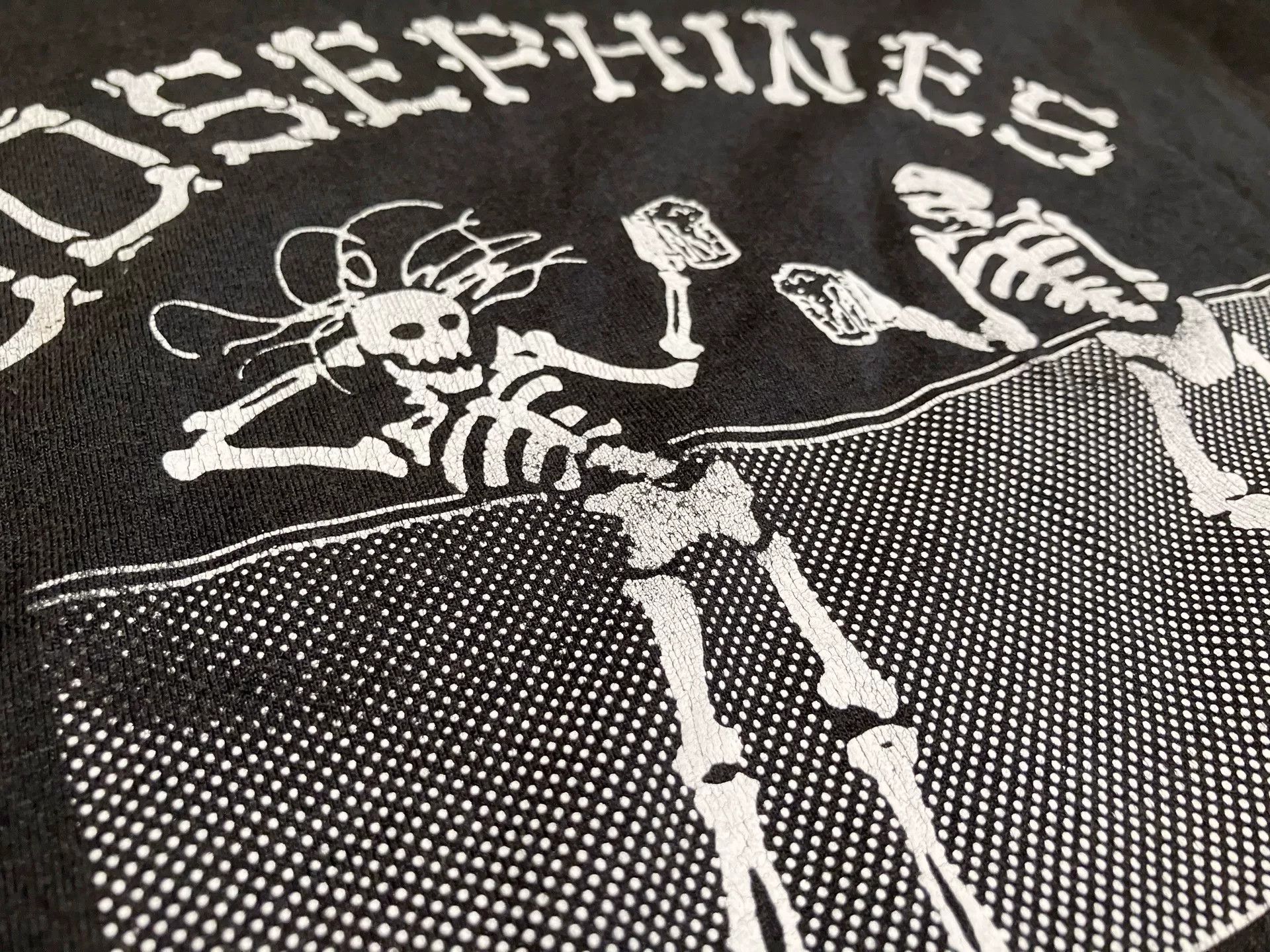 Vintage Vintage 90s Skeleton Graphic T-Shirt Size US M / EU 48-50 / 2 - 7 Thumbnail
