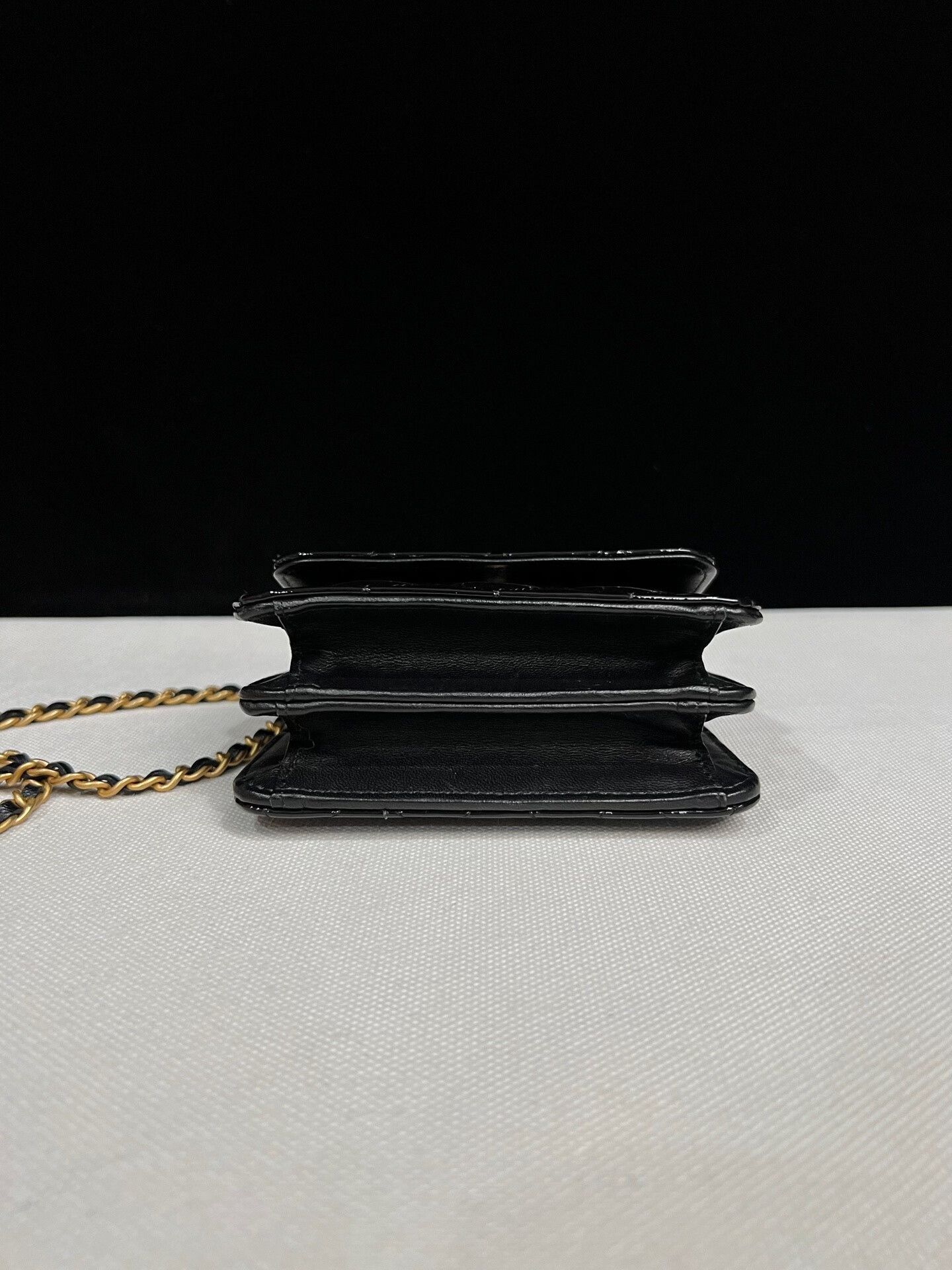 Chanel Pre-loved Bag Very good condition Size ONE SIZE - 5 Thumbnail