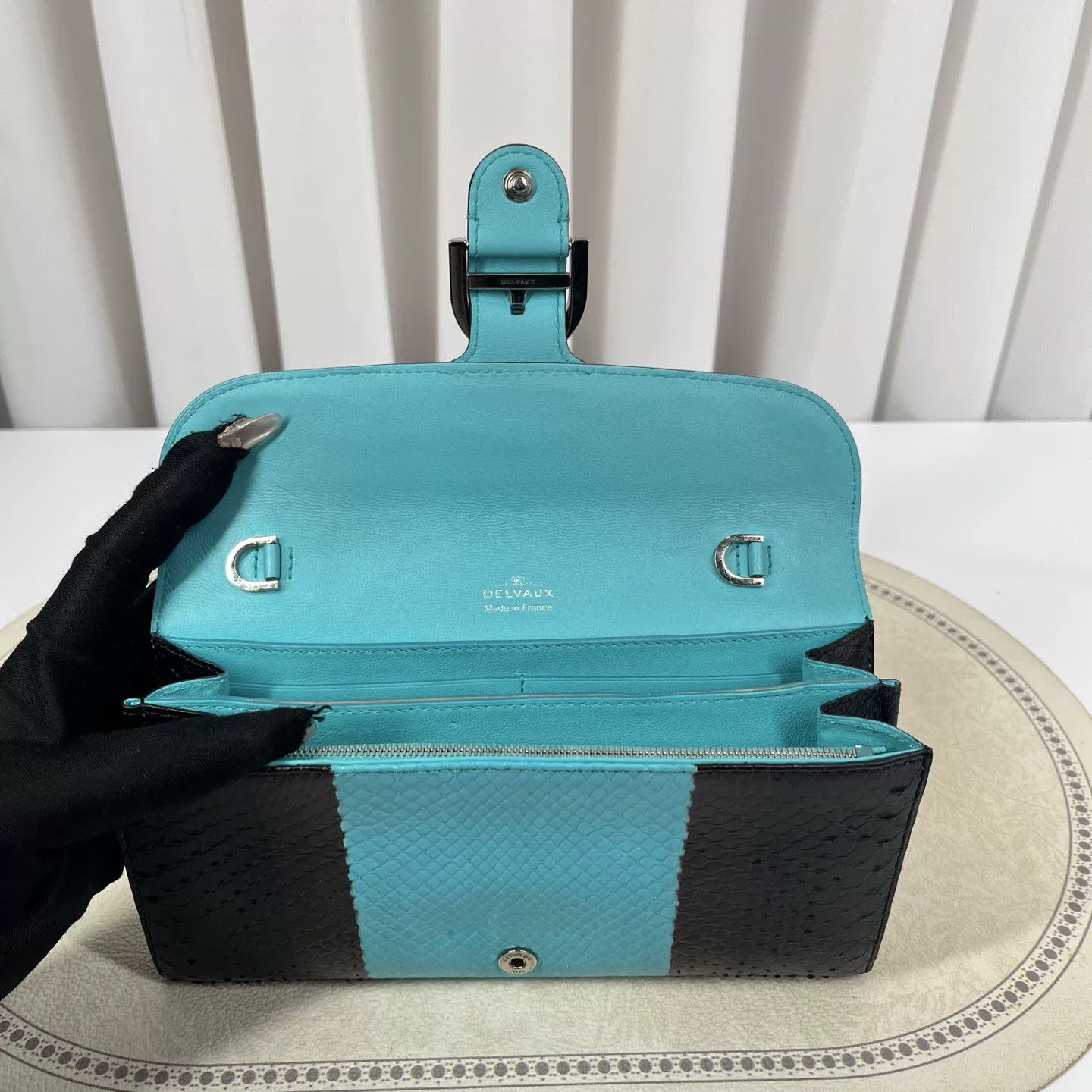 Louis Vuitton Pre-loved Bag Very good condition Size ONE SIZE - 4 Thumbnail