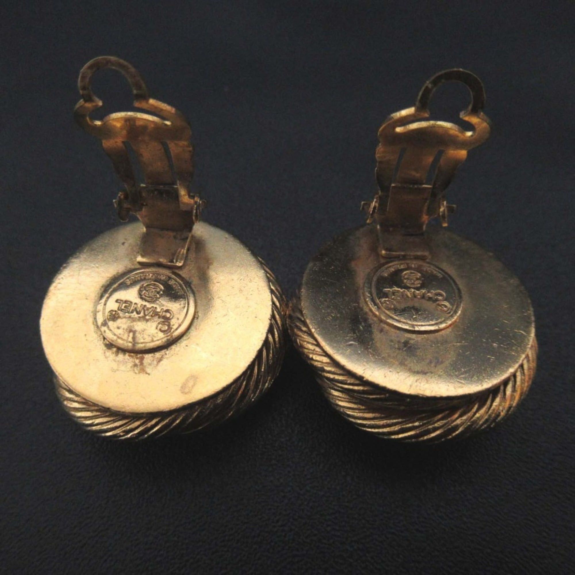 Chanel CHANEL Vintage Faux Pearl Circle Clip Earrings, Gold, Women's Size ONE SIZE - 4 Thumbnail