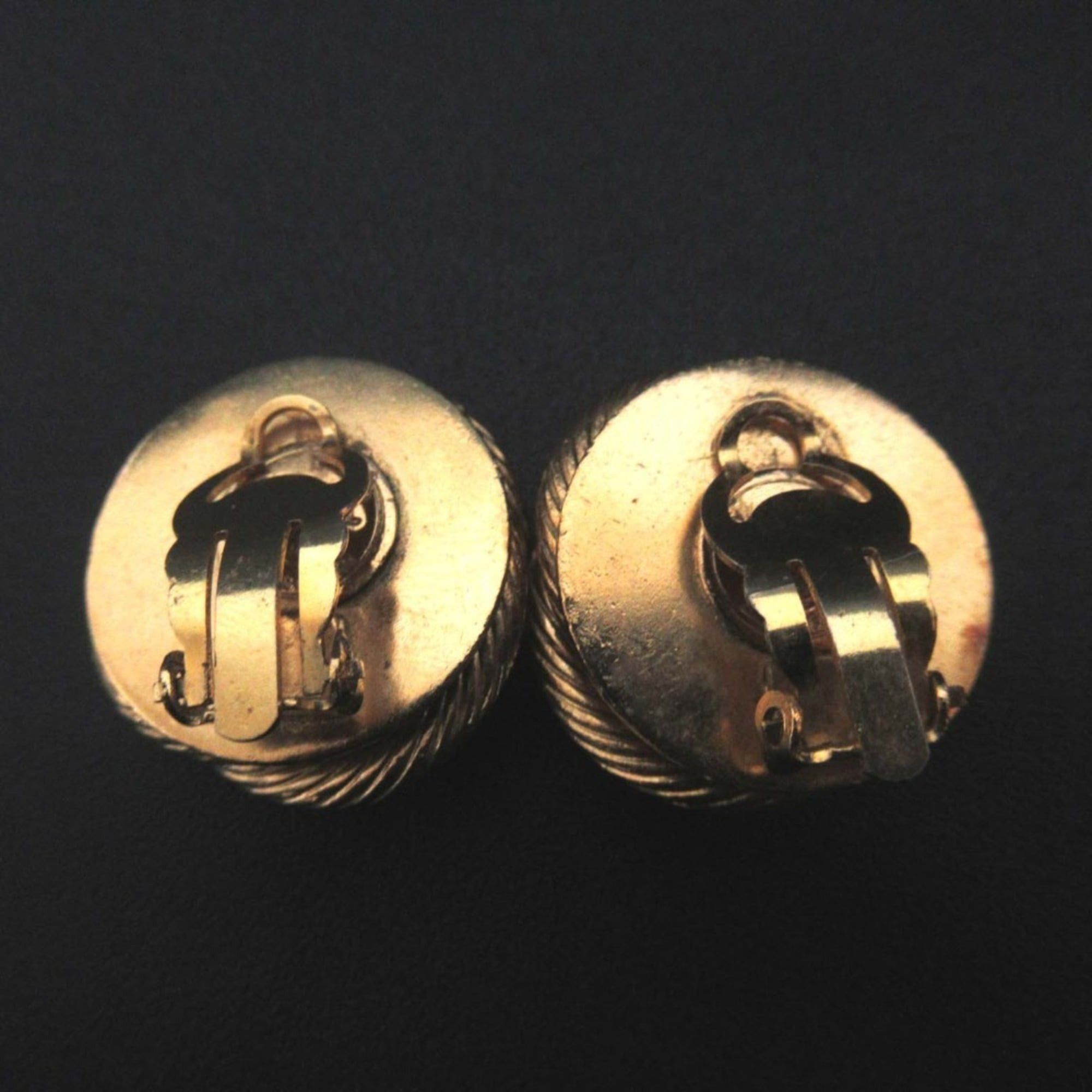Chanel CHANEL Vintage Faux Pearl Circle Clip Earrings, Gold, Women's Size ONE SIZE - 3 Thumbnail