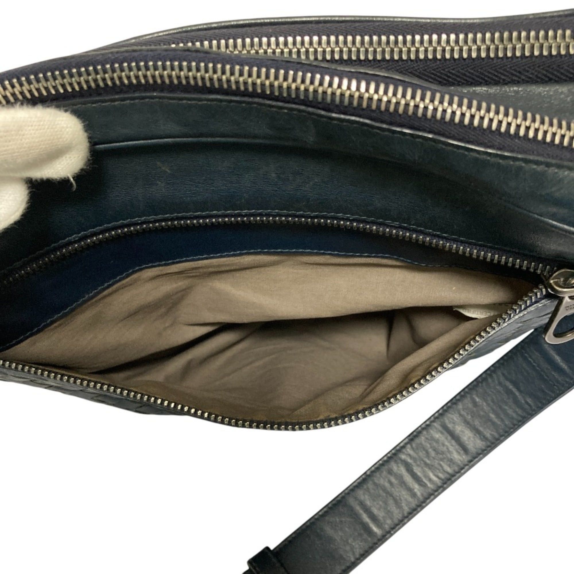Bottega Veneta BOTTEGA VENETA Intrecciato Leather Shoulder Bag/Messenger Bag 410667 Navy for Men and Women Size ONE SIZE - 7 Thumbnail