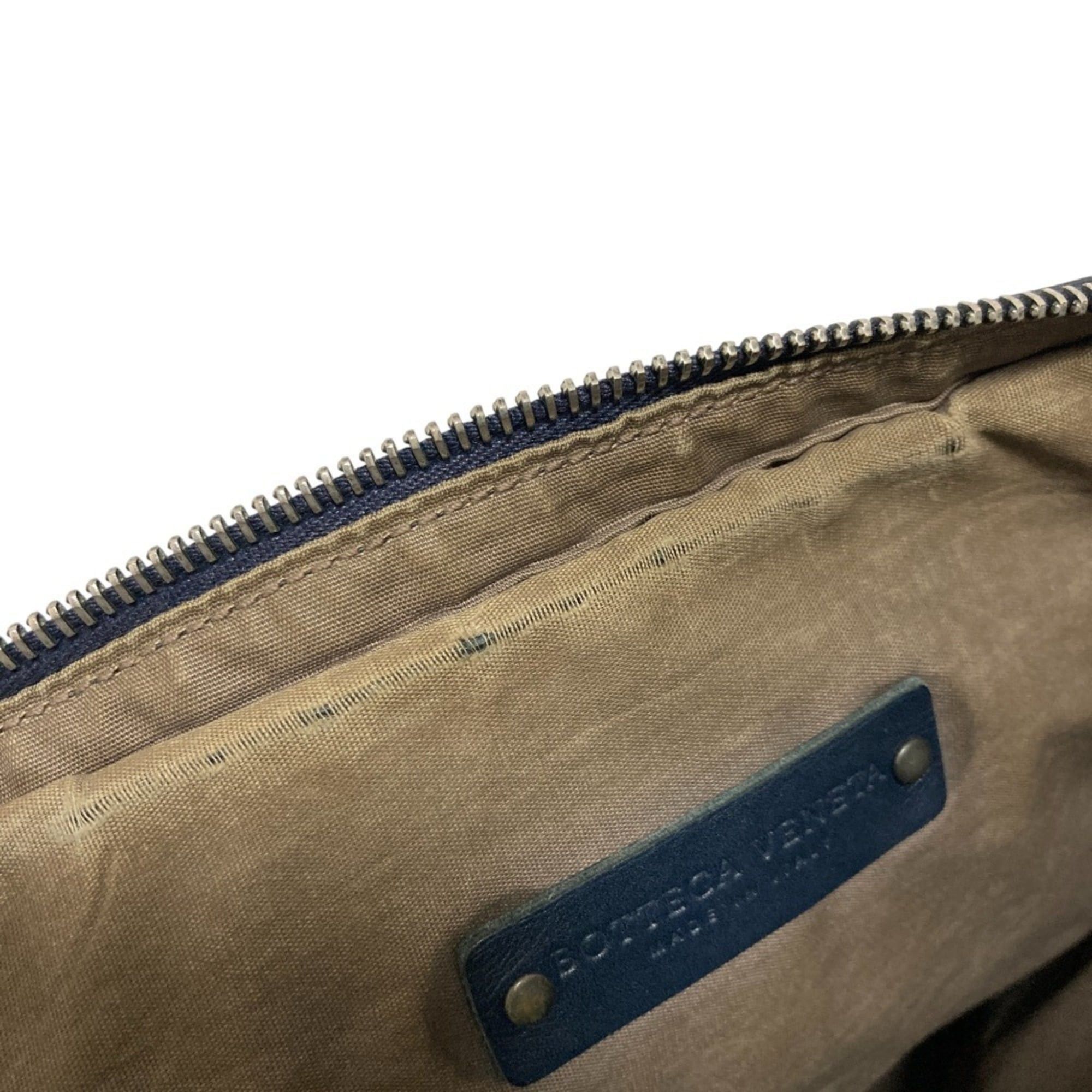 Bottega Veneta BOTTEGA VENETA Intrecciato Leather Shoulder Bag/Messenger Bag 410667 Navy for Men and Women Size ONE SIZE - 11 Thumbnail