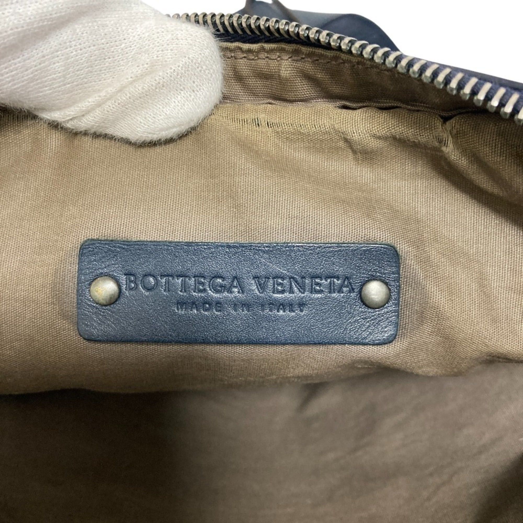 Bottega Veneta BOTTEGA VENETA Intrecciato Leather Shoulder Bag/Messenger Bag 410667 Navy for Men and Women Size ONE SIZE - 9 Thumbnail