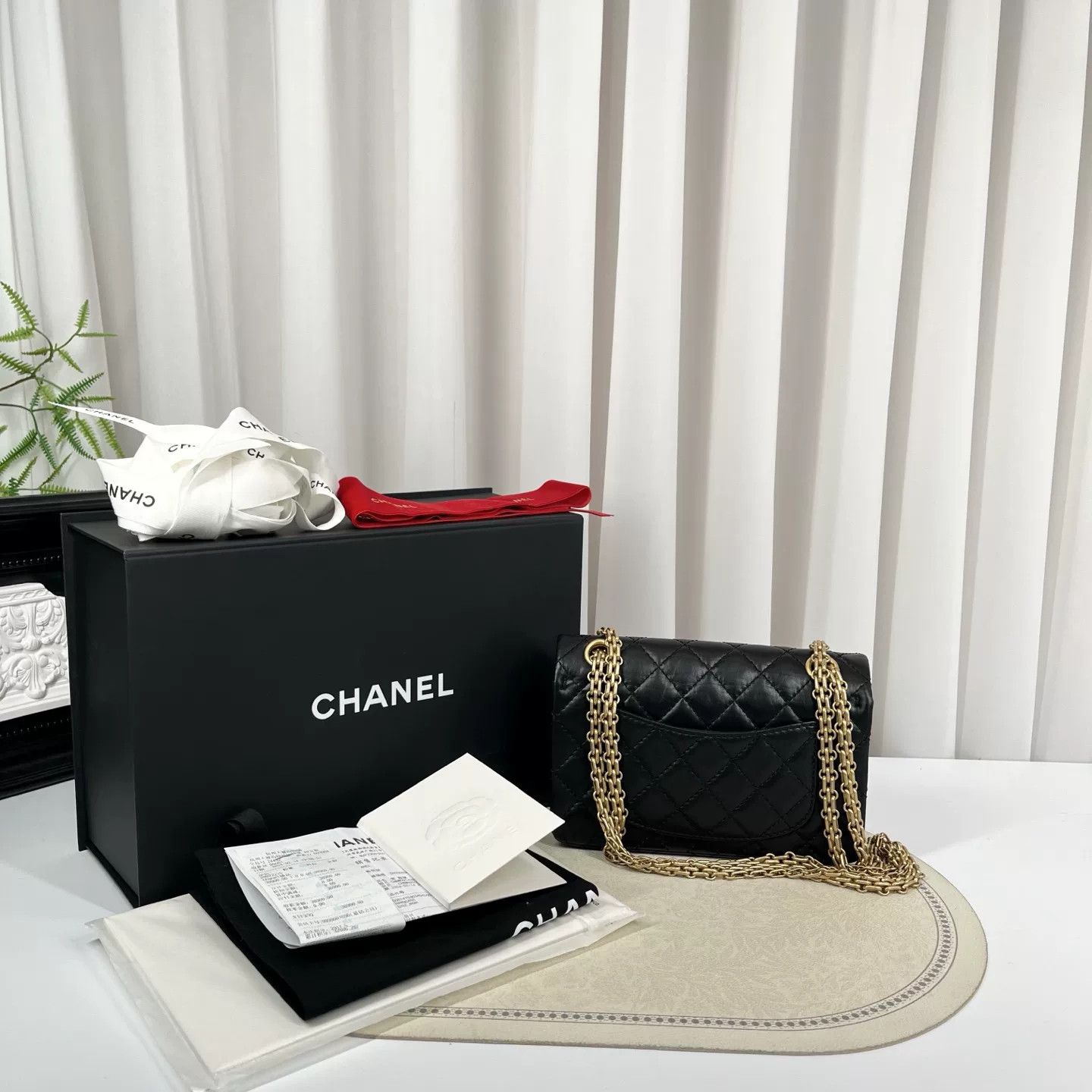 Chanel Pre-loved Bag Very good condition Size ONE SIZE - 2 Thumbnail