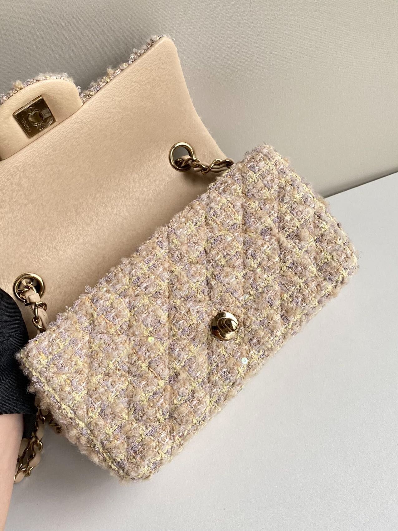 Chanel Pre-loved Bag Very good condition Size ONE SIZE - 9 Thumbnail
