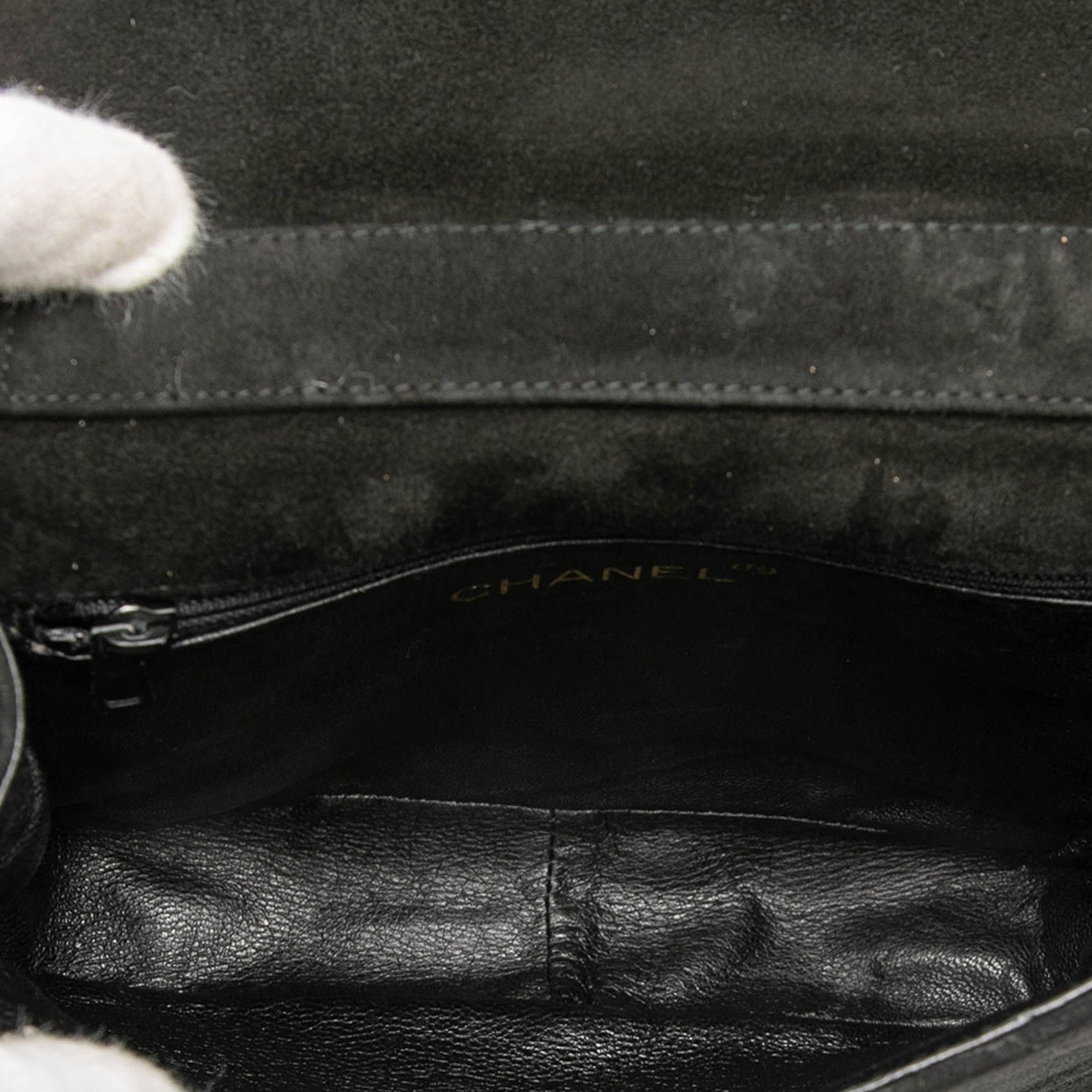 Chanel Chanel CC Suede Tassel Crossbody Size ONE SIZE - 4 Thumbnail
