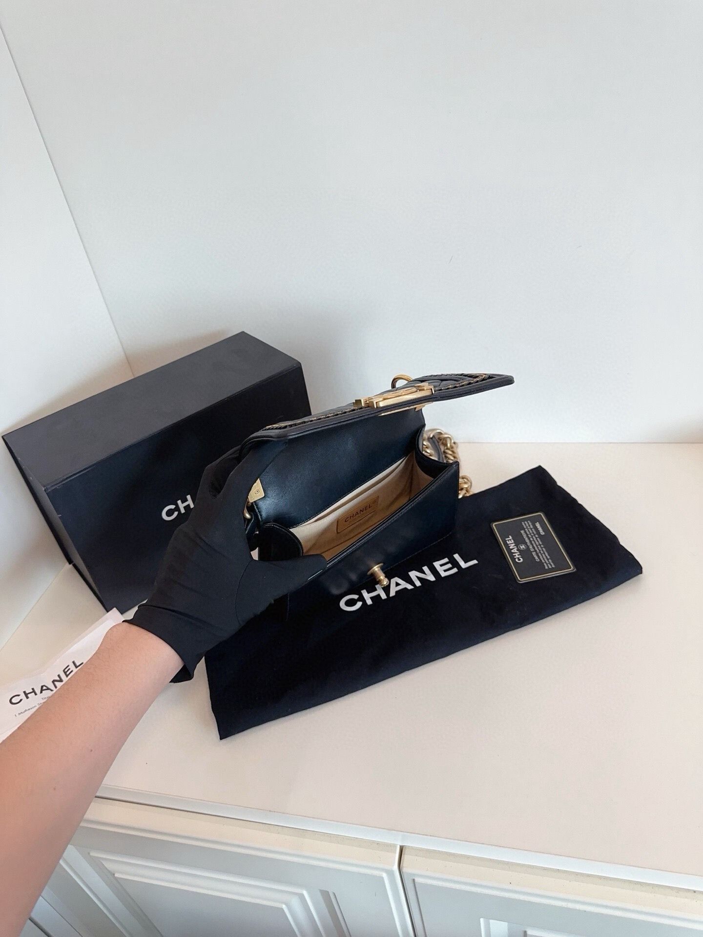 Chanel Pre-loved Bag Very good condition Size ONE SIZE - 7 Thumbnail