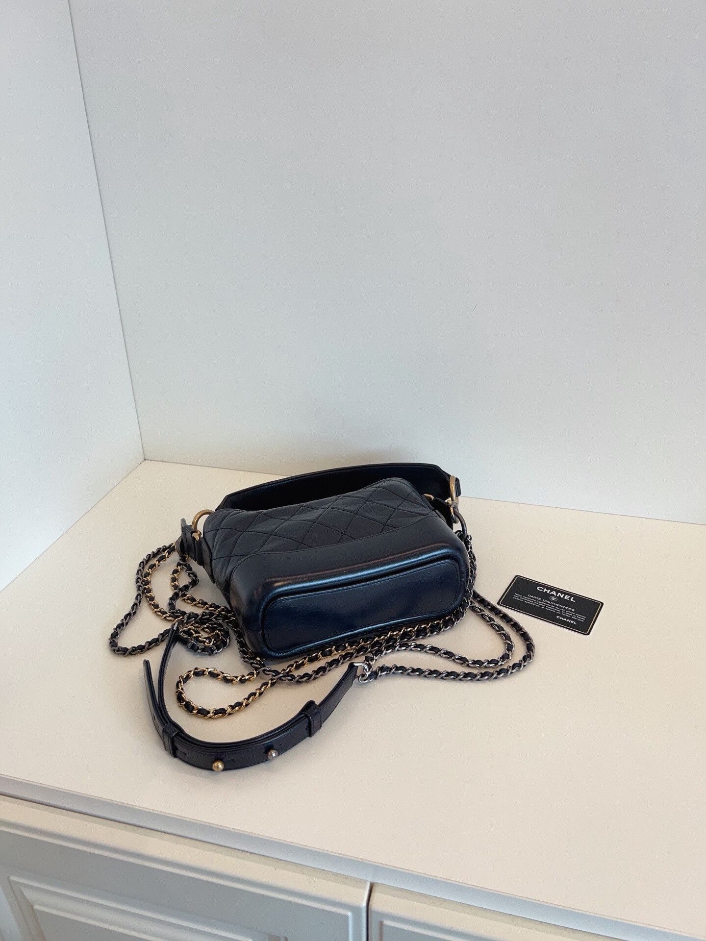 Chanel Pre-loved Bag Very good condition Size ONE SIZE - 5 Thumbnail